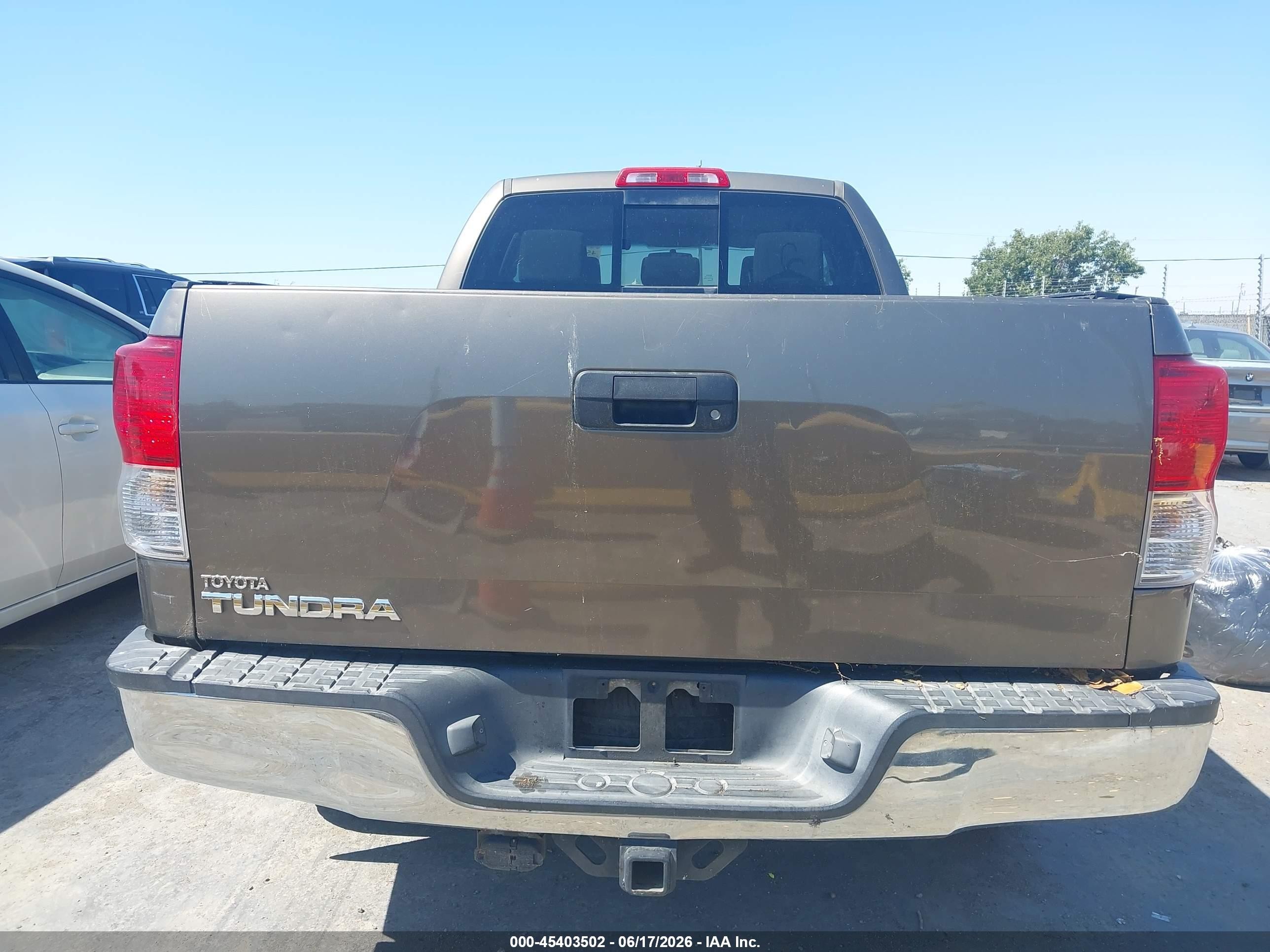 2010 Toyota Tundra Grade 5.7l V8 Серый vin: 5TFRY5F11AX080320