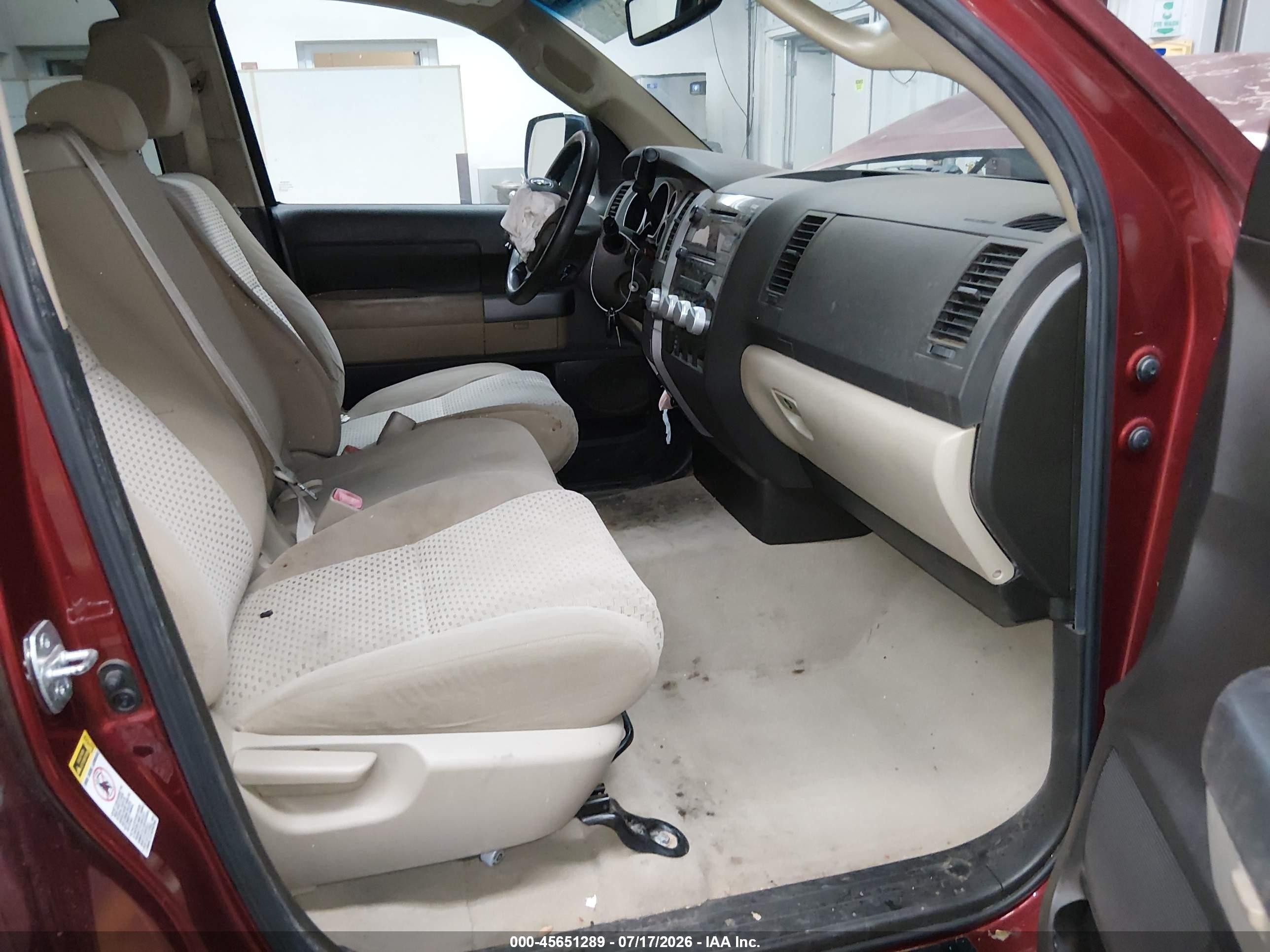 2010 Toyota Tundra Grade 5.7l V8 Burgundy vin: 5TFRY5F11AX086067