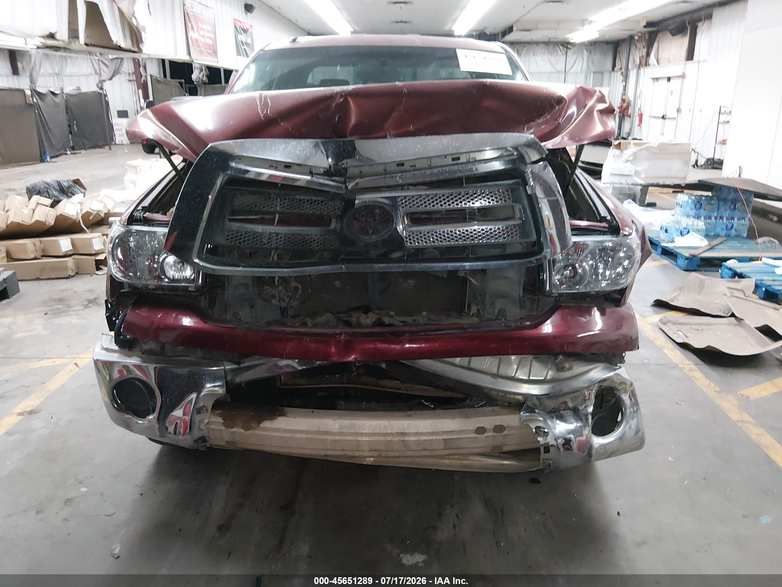 2010 Toyota Tundra Grade 5.7l V8 Burgundy vin: 5TFRY5F11AX086067