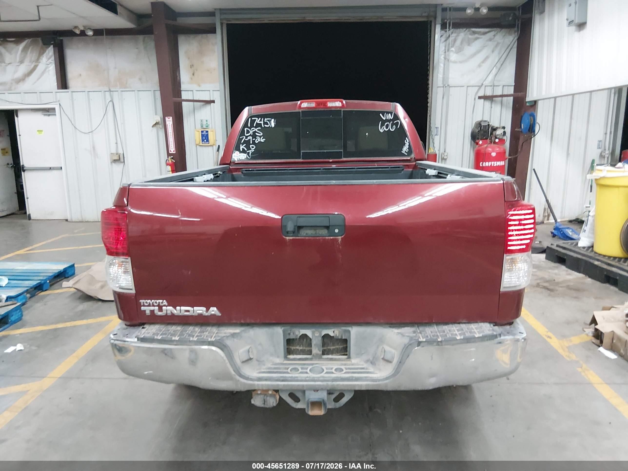 2010 Toyota Tundra Grade 5.7l V8 Burgundy vin: 5TFRY5F11AX086067