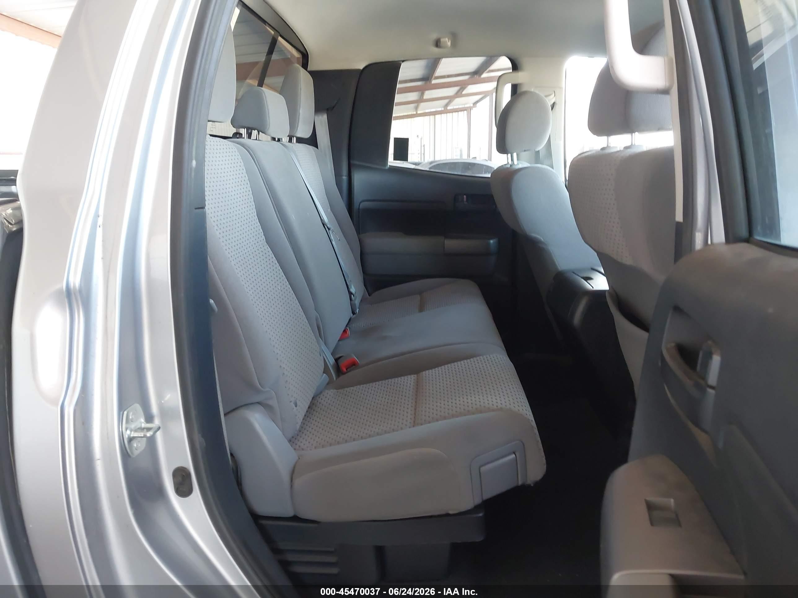 2012 Toyota Tundra Grade 5.7l V8 Silver vin: 5TFRY5F11CX119488