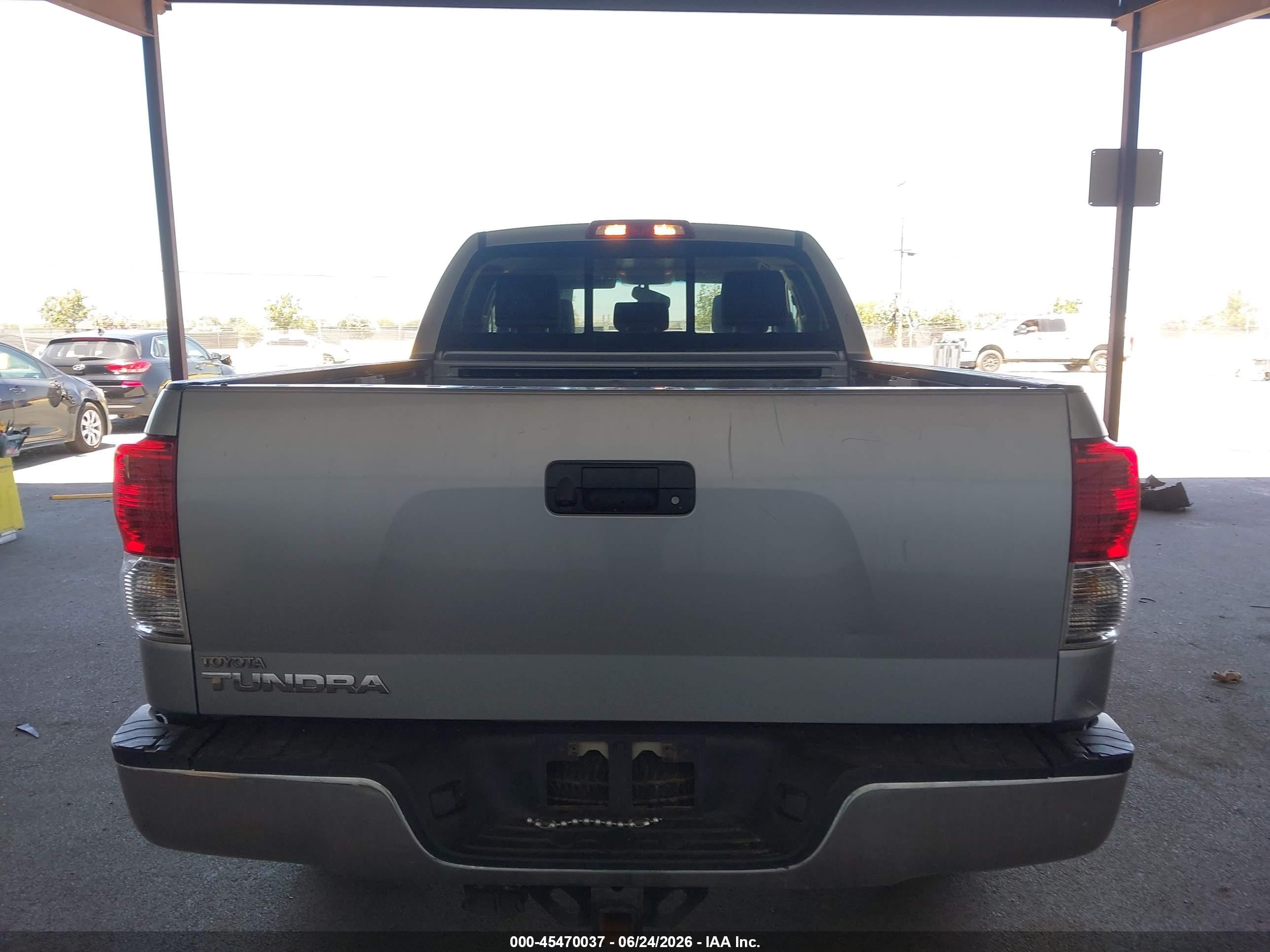 2012 Toyota Tundra Grade 5.7l V8 Silver vin: 5TFRY5F11CX119488