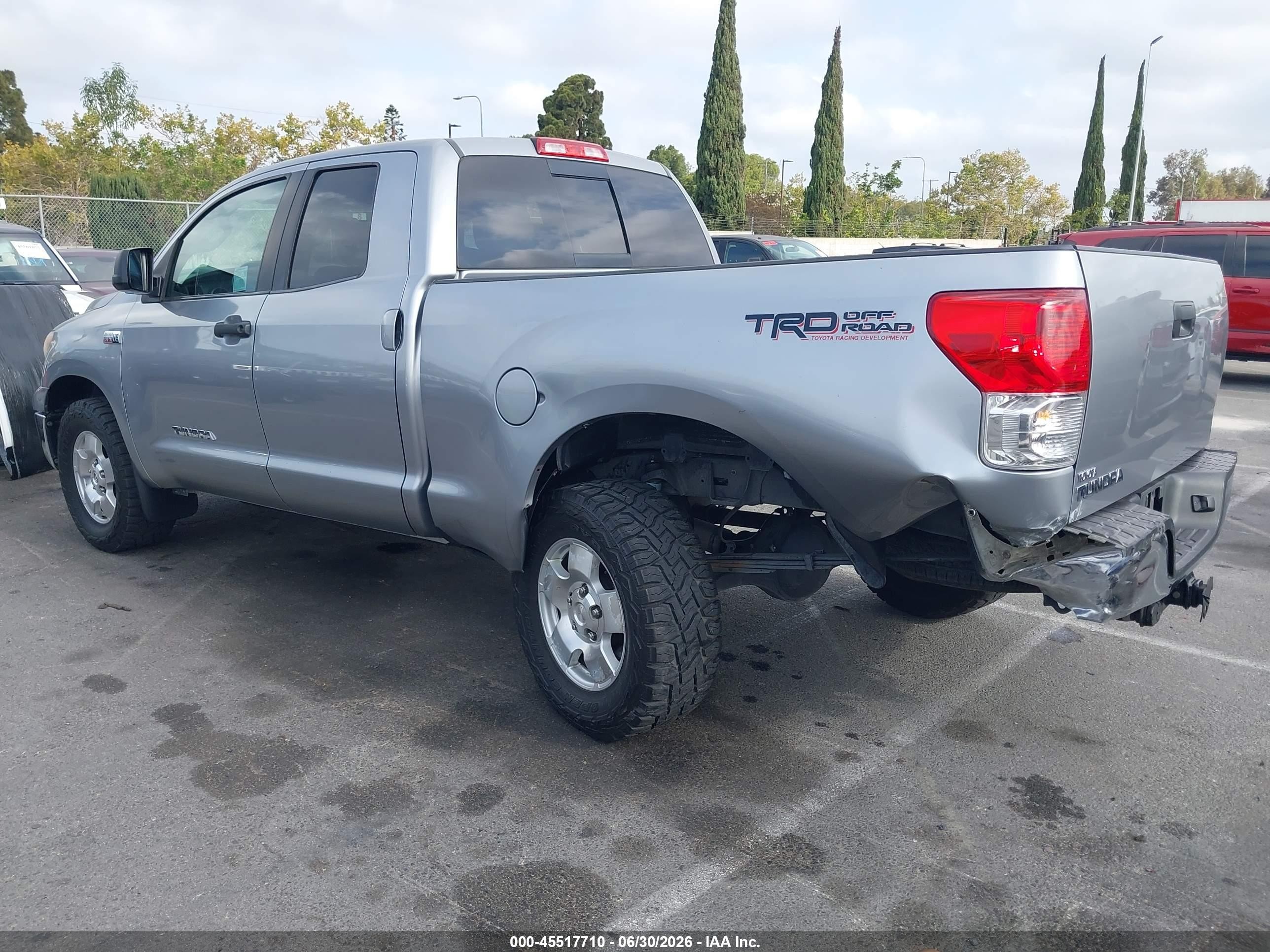 2012 Toyota Tundra Grade 5.7l V8 Silver vin: 5TFRY5F11CX125758