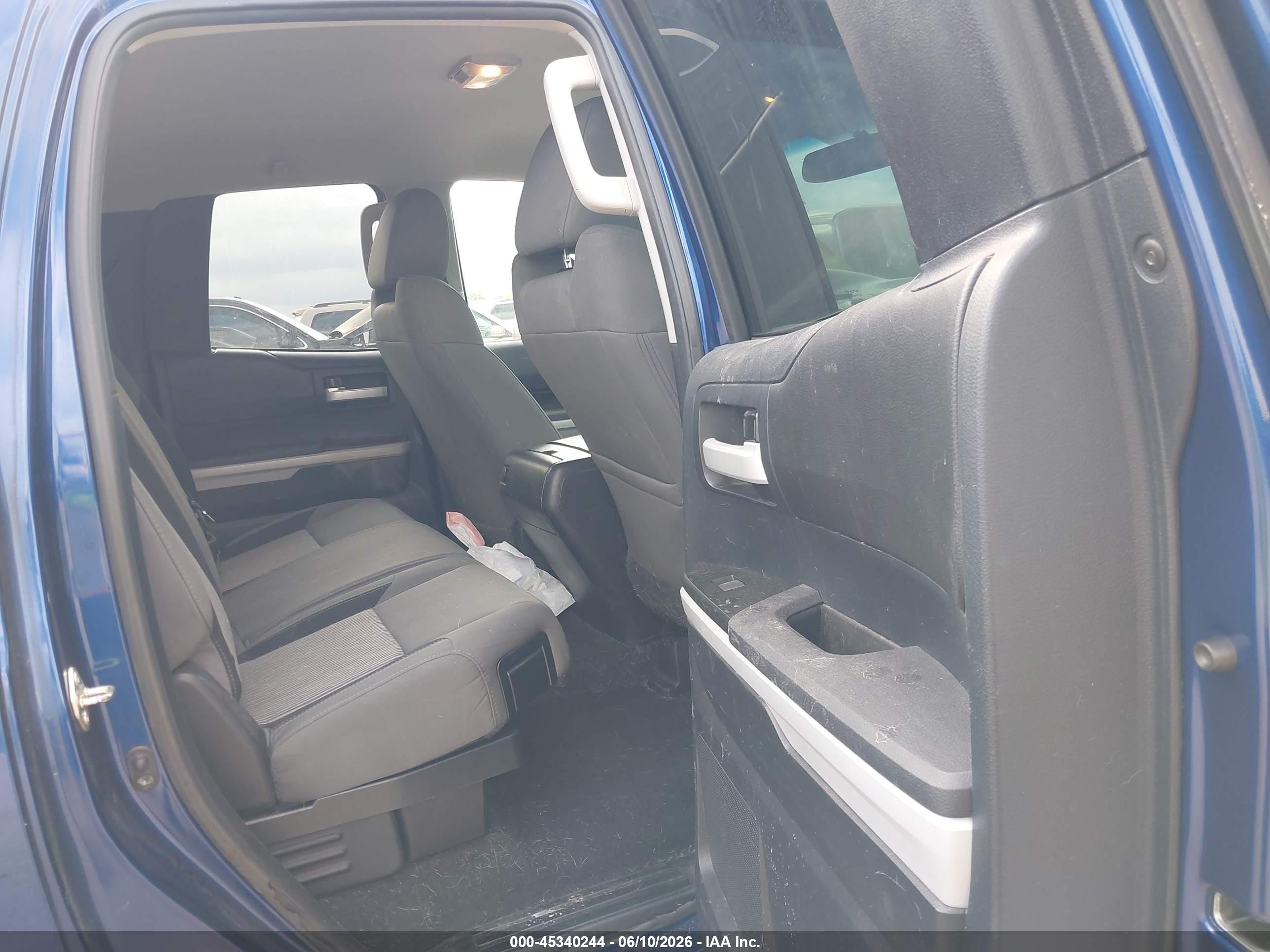 2015 Toyota Tundra Sr5 5.7l V8 Blue vin: 5TFRY5F11FX182725