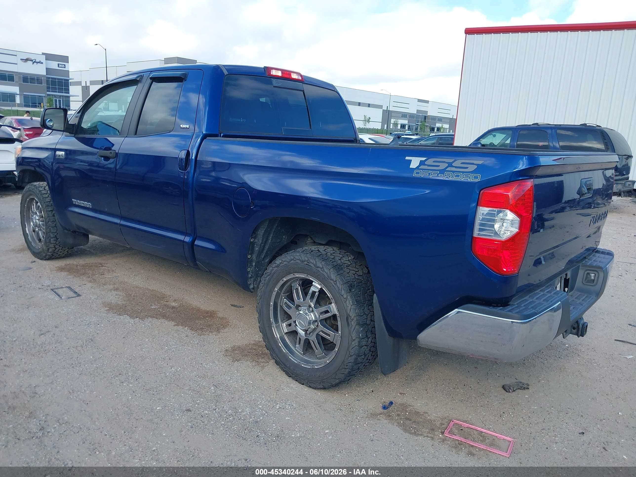 2015 Toyota Tundra Sr5 5.7l V8 Blue vin: 5TFRY5F11FX182725
