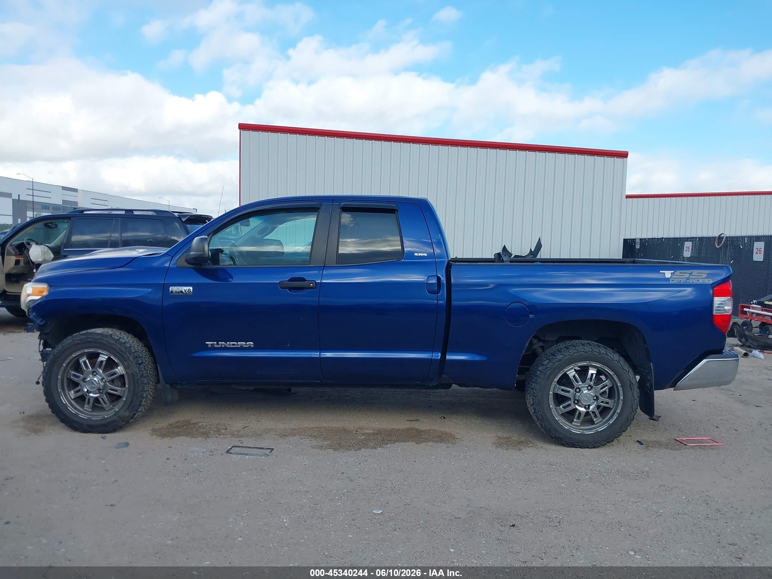2015 Toyota Tundra Sr5 5.7l V8 Blue vin: 5TFRY5F11FX182725