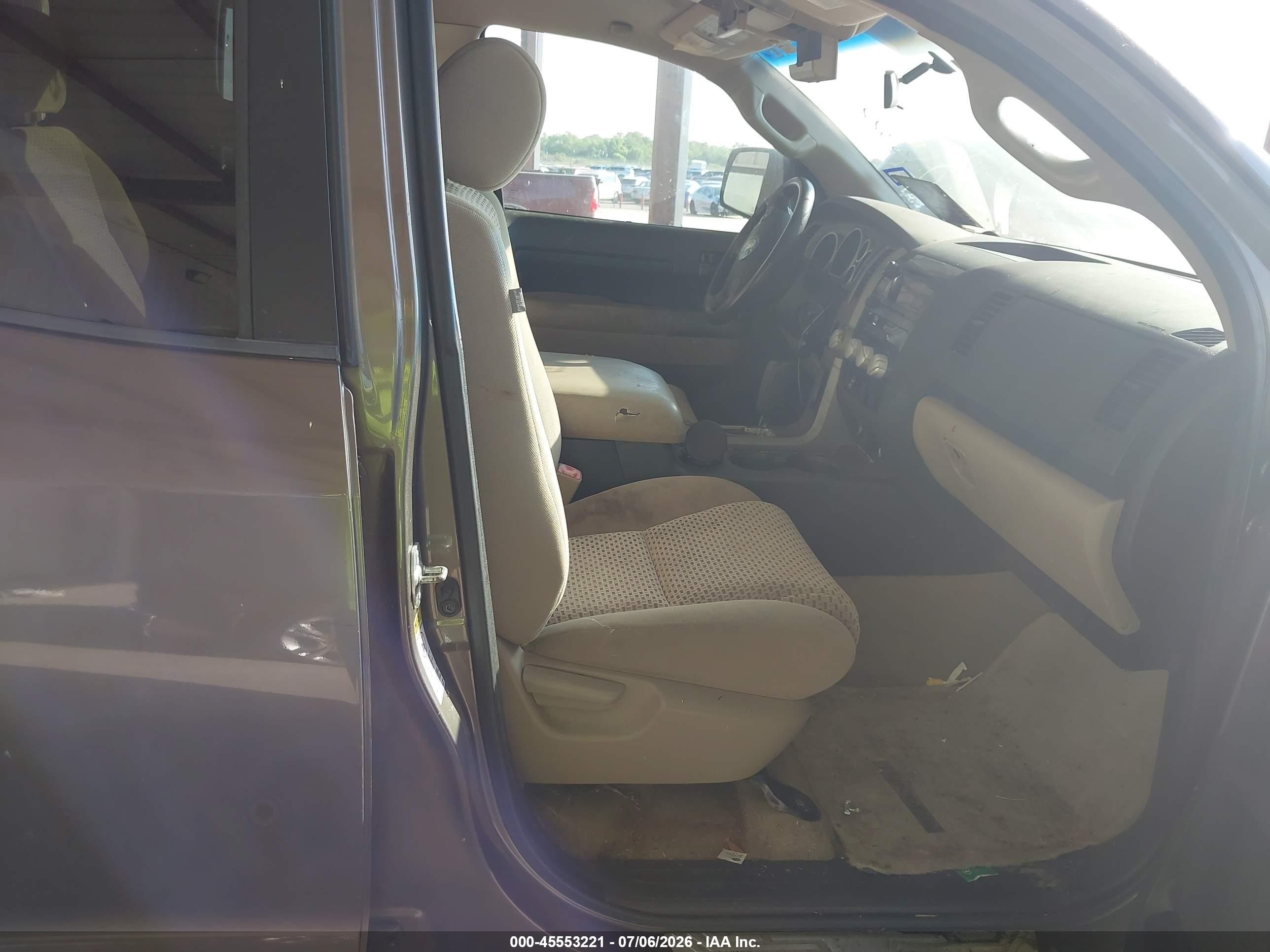 2010 Toyota Tundra Grade 5.7l V8 Tan vin: 5TFRY5F12AX075420