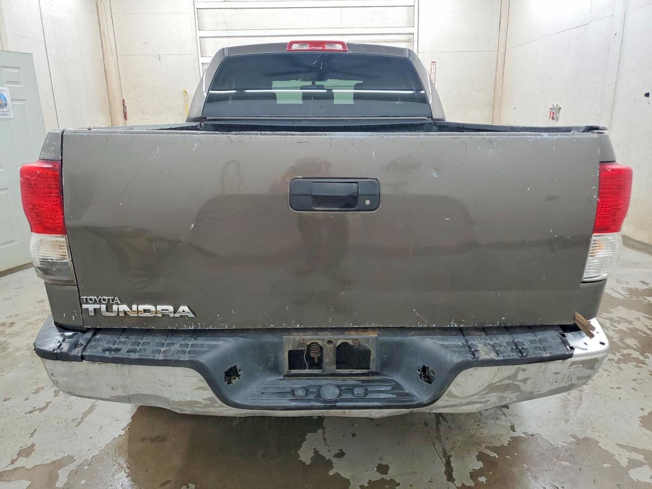 2010 Toyota Tundra Double Cab Sr5 Tan vin: 5TFRY5F12AX075899