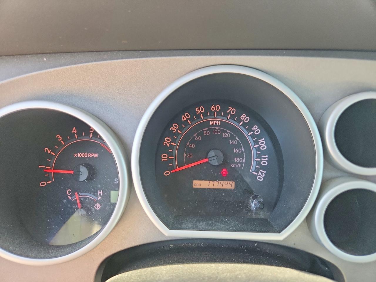 2010 Toyota Tundra Gold vin: 5TFRY5F12AX082769