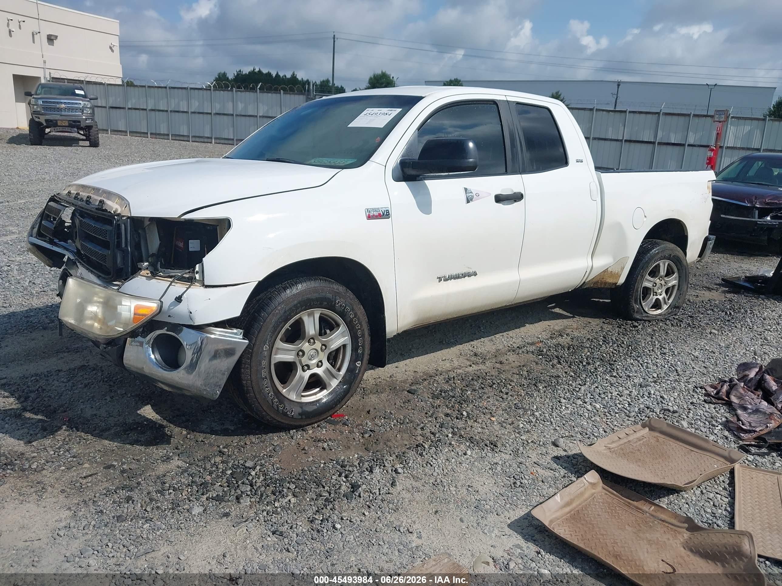 2011 Toyota Tundra Grade 5.7l V8 Белый vin: 5TFRY5F12BX103525