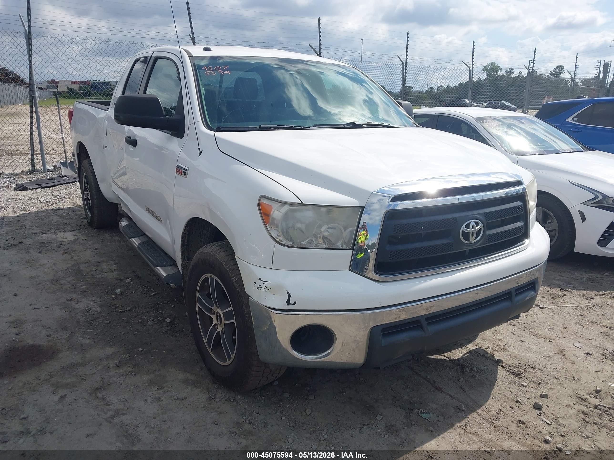 2012 Toyota Tundra Grade 5.7l V8 White vin: 5TFRY5F12CX123999