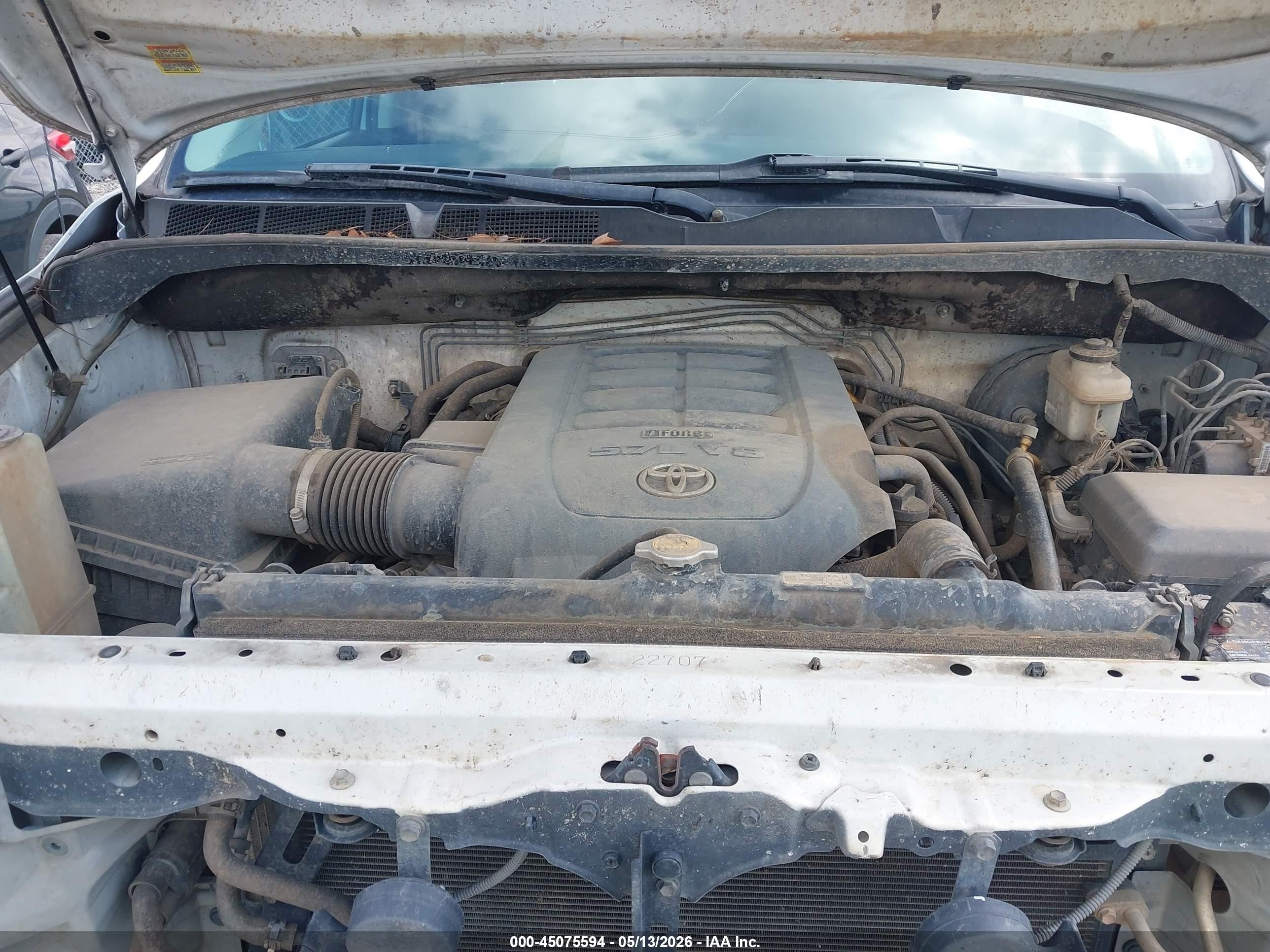 2012 Toyota Tundra Grade 5.7l V8 White vin: 5TFRY5F12CX123999
