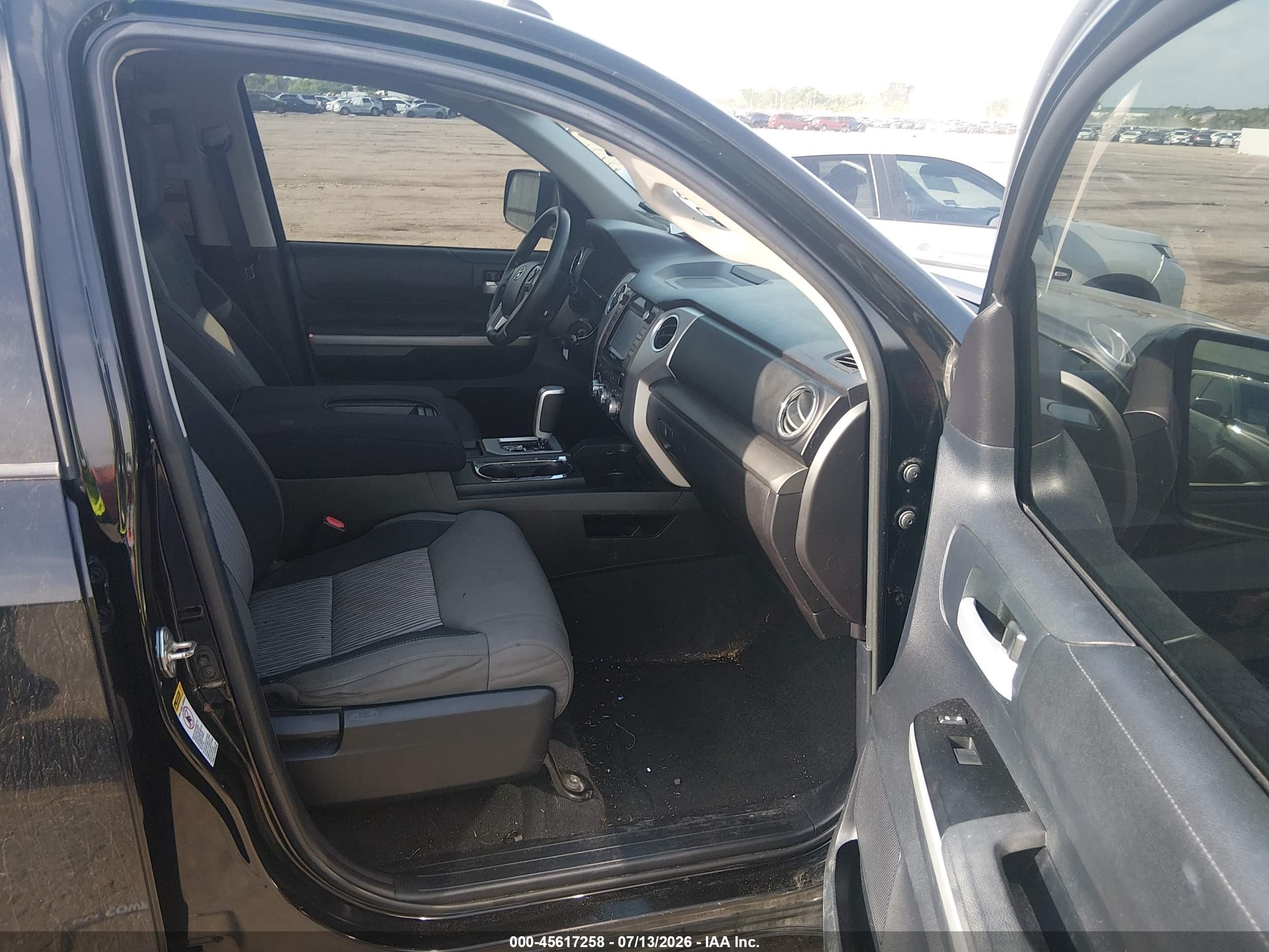 2015 Toyota Tundra Sr5 5.7l V8 Black vin: 5TFRY5F12FX191904