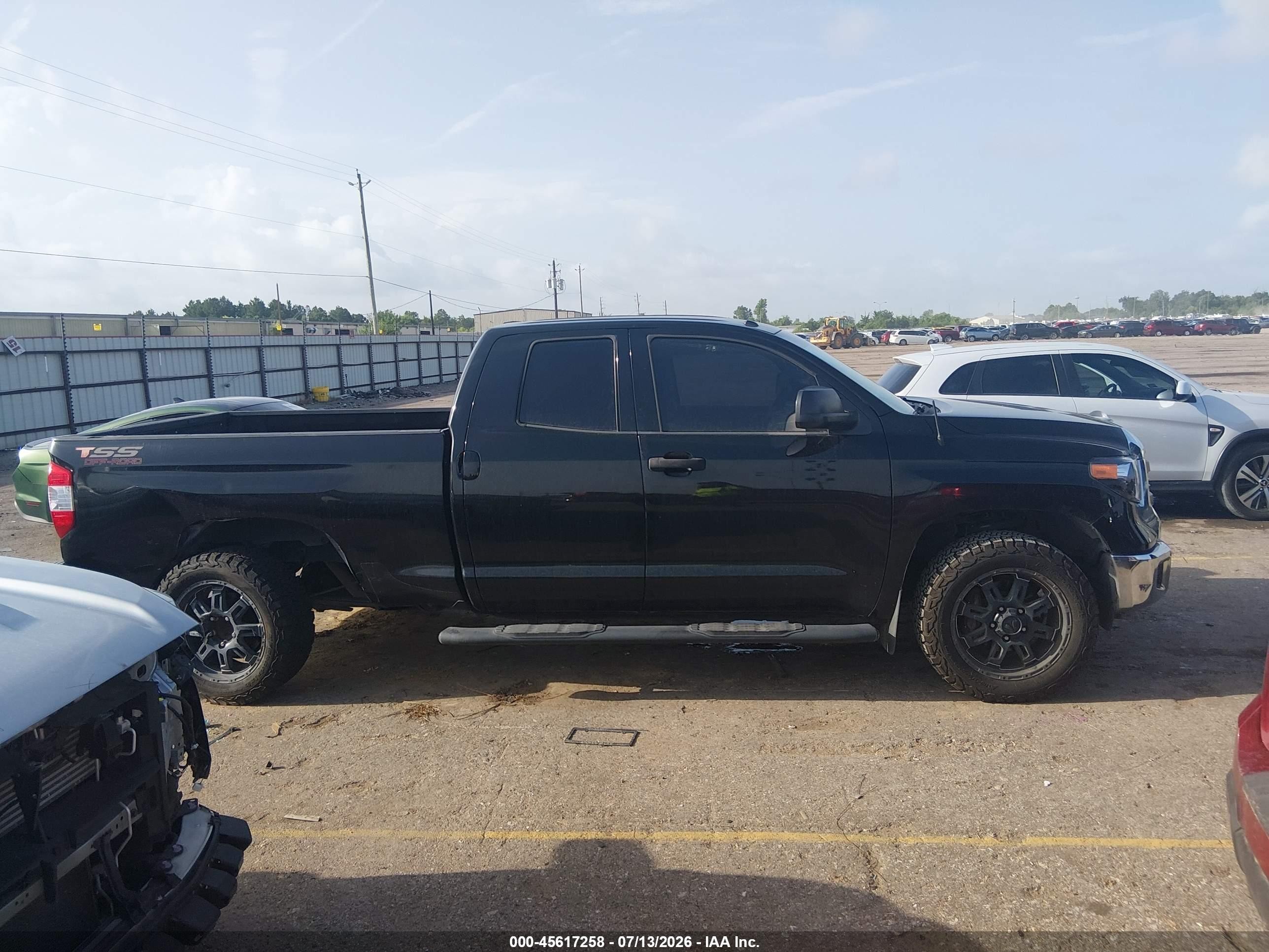 2015 Toyota Tundra Sr5 5.7l V8 Black vin: 5TFRY5F12FX191904