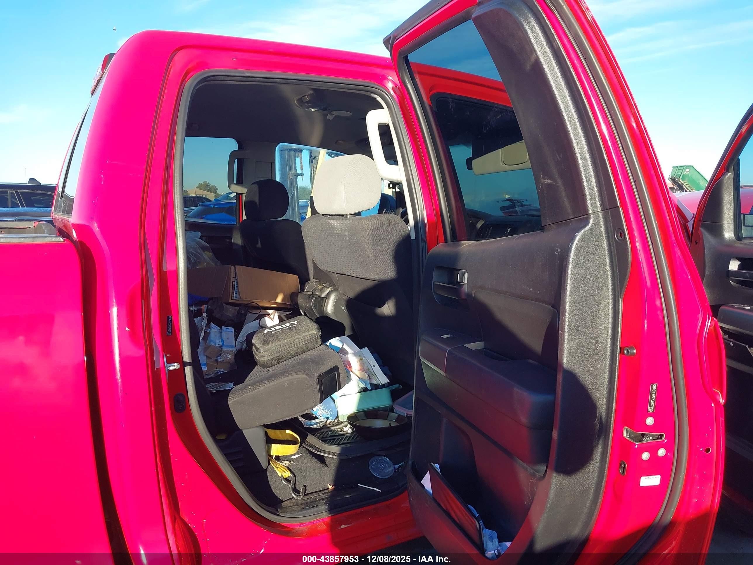 2010 Toyota Tundra Grade 5.7l V8 Red vin: 5TFRY5F13AX078195