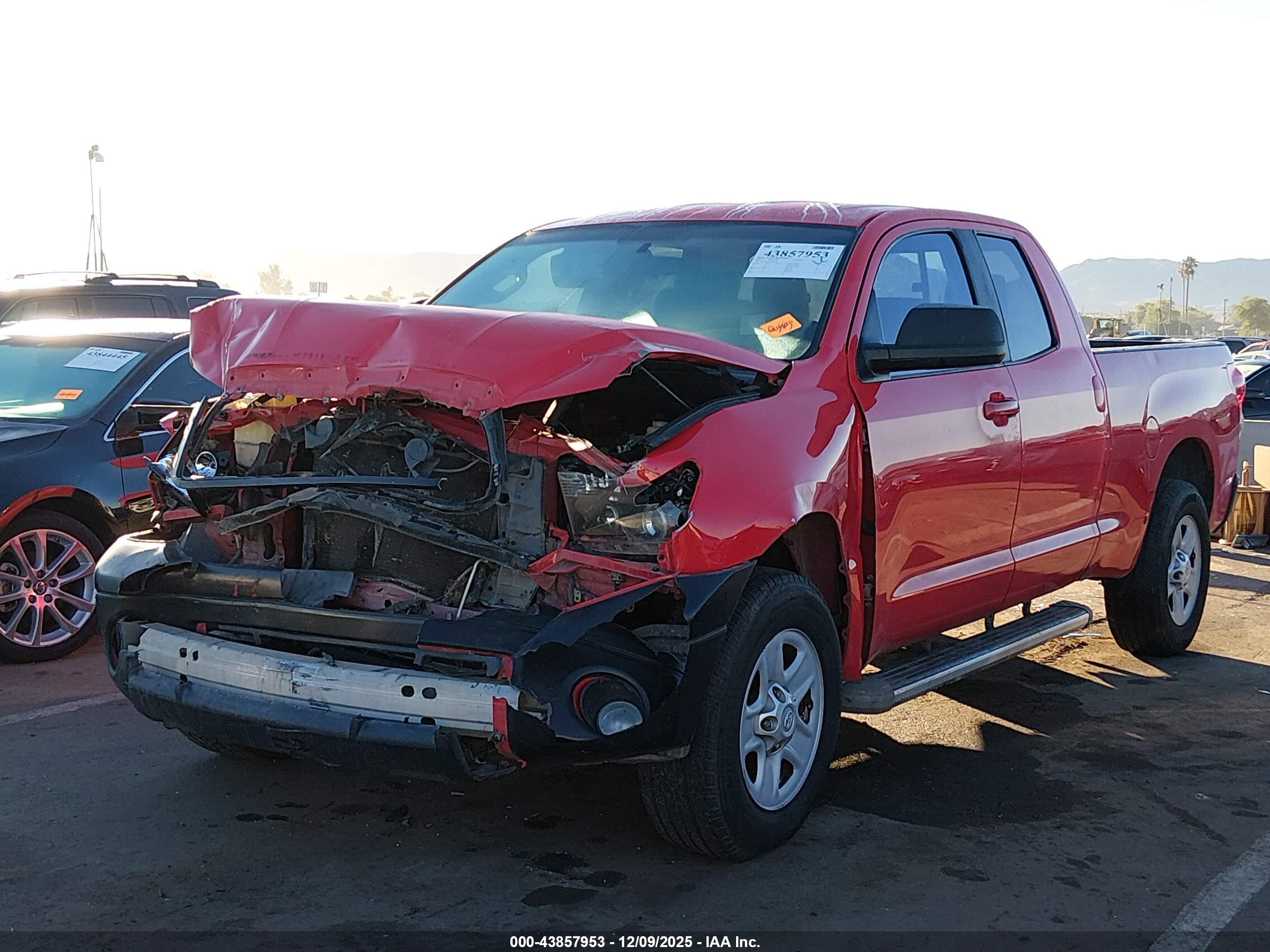 2010 Toyota Tundra Grade 5.7l V8 Red vin: 5TFRY5F13AX078195