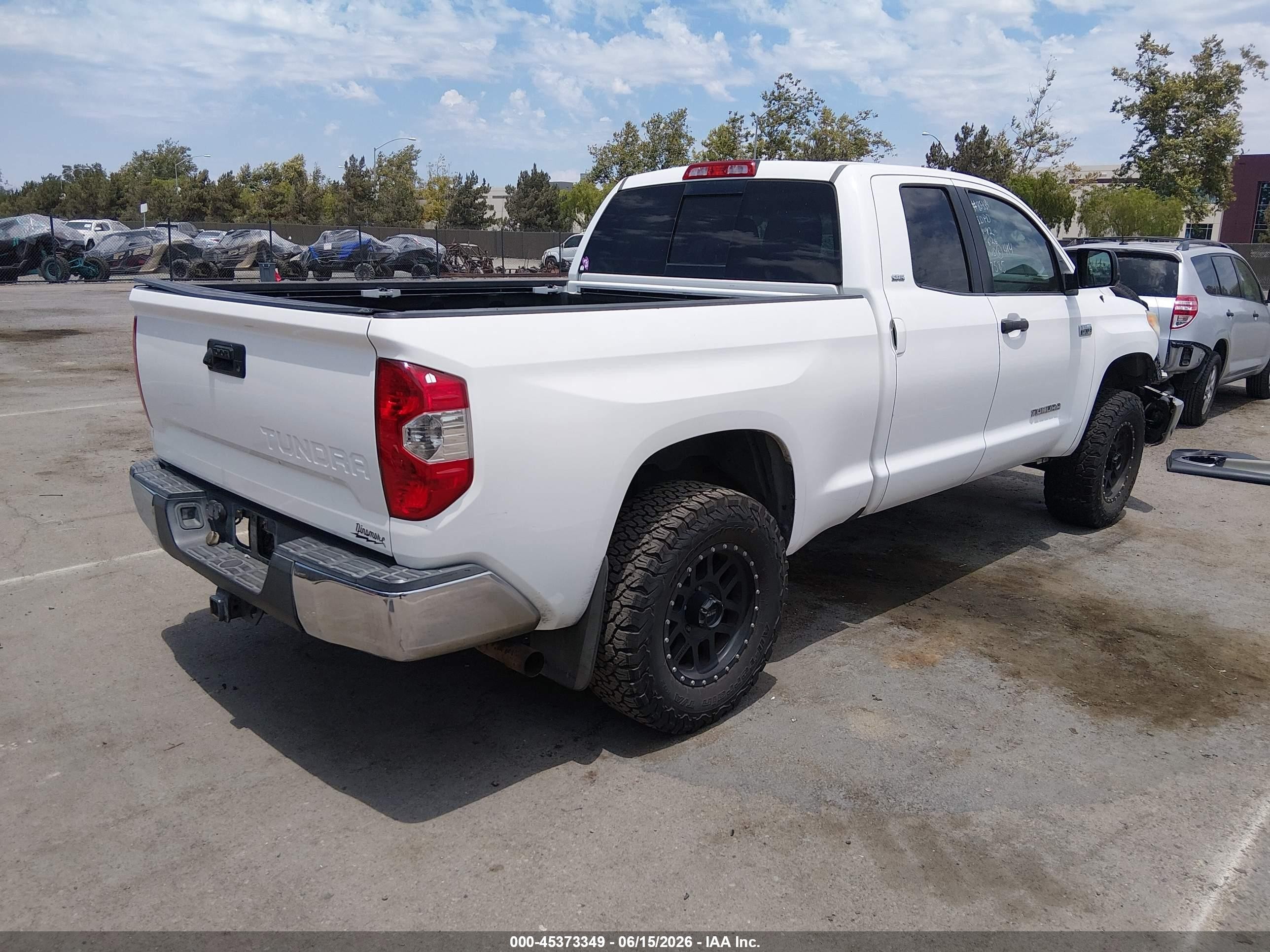 2014 Toyota Tundra Sr5 5.7l V8 Белый vin: 5TFRY5F13EX147585