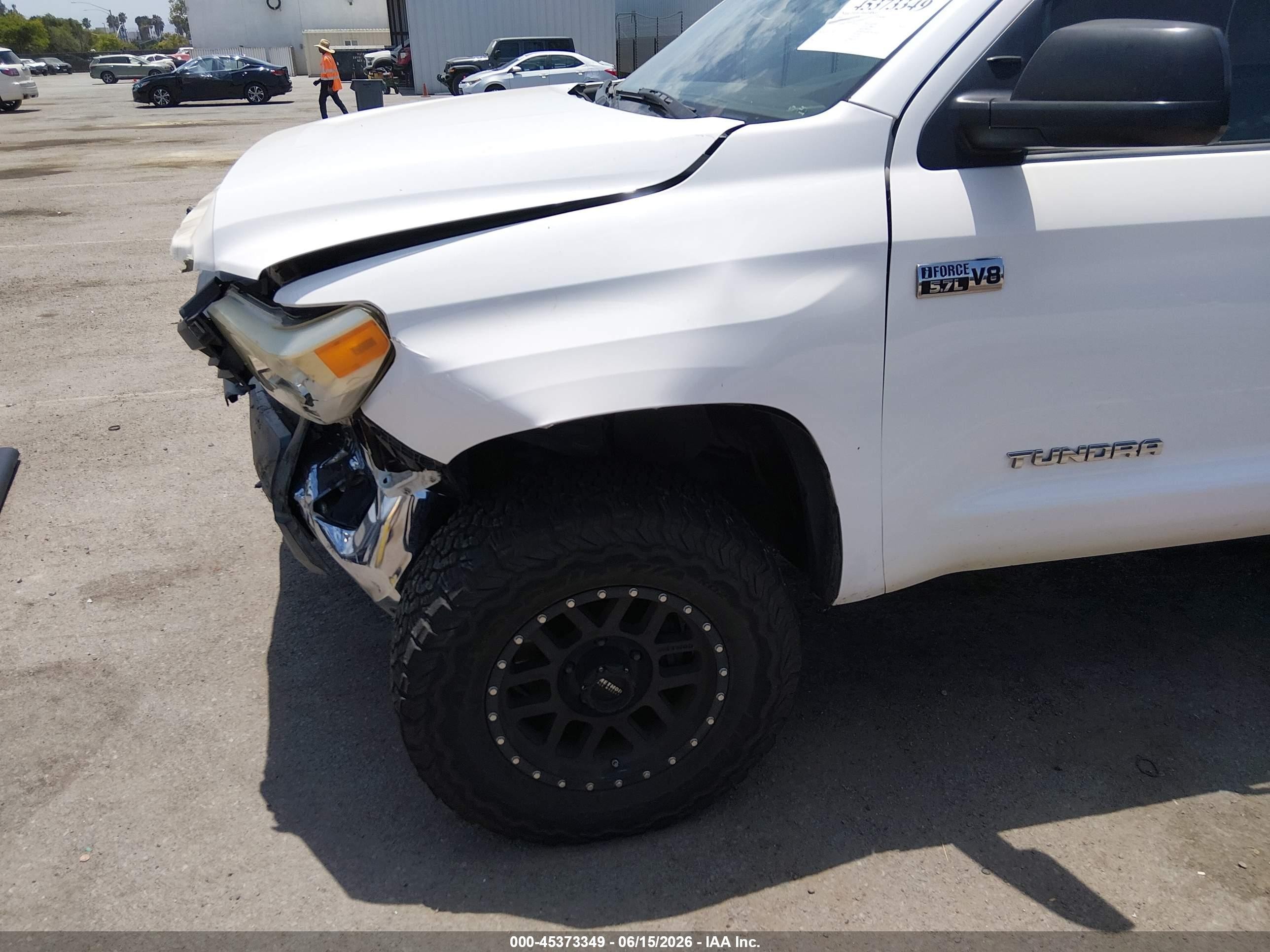 2014 Toyota Tundra Sr5 5.7l V8 Белый vin: 5TFRY5F13EX147585