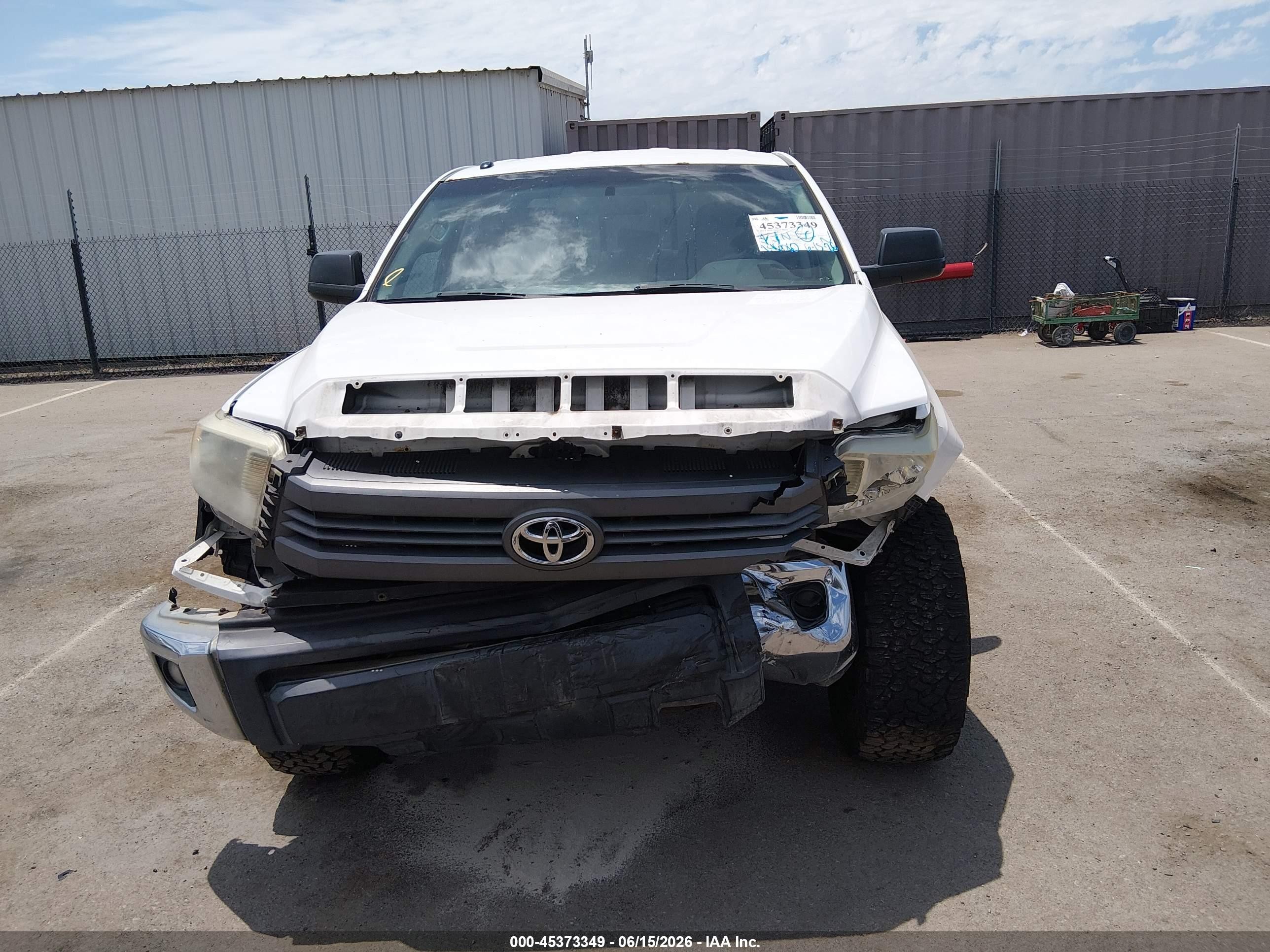 2014 Toyota Tundra Sr5 5.7l V8 Белый vin: 5TFRY5F13EX147585
