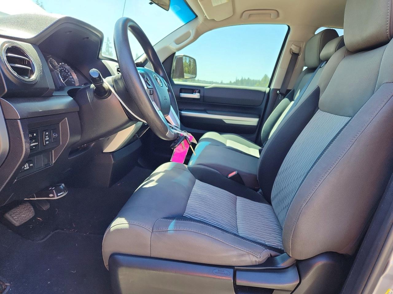2014 Toyota Tundra Sr5 Silver vin: 5TFRY5F13EX170171