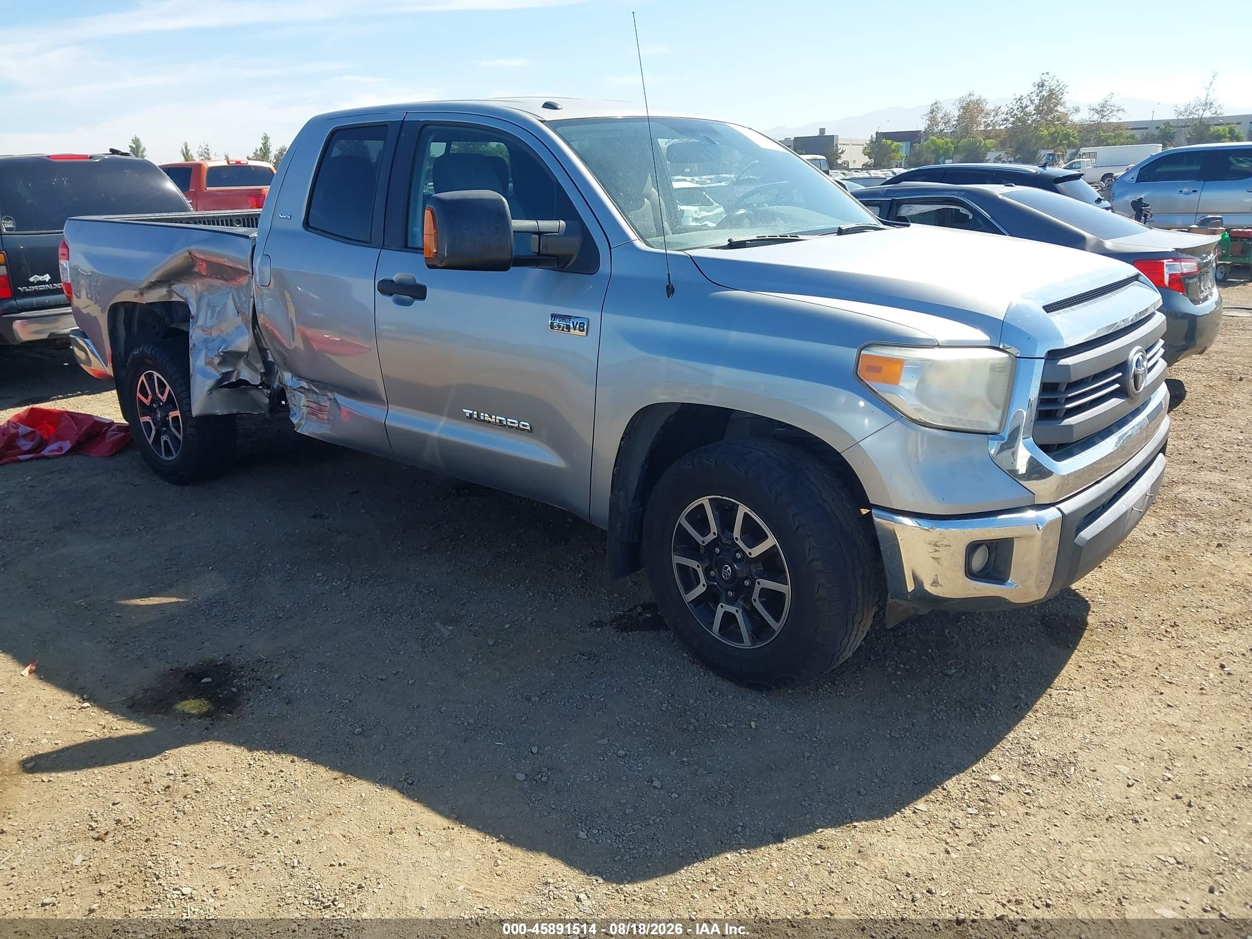 2015 Toyota Tundra Sr5 5.7l V8 Серебряный vin: 5TFRY5F13FX178630