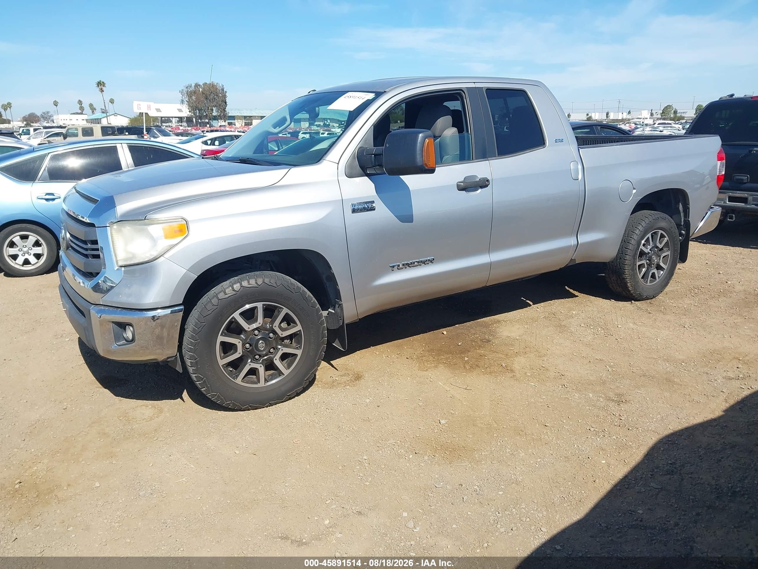 2015 Toyota Tundra Sr5 5.7l V8 Silver vin: 5TFRY5F13FX178630