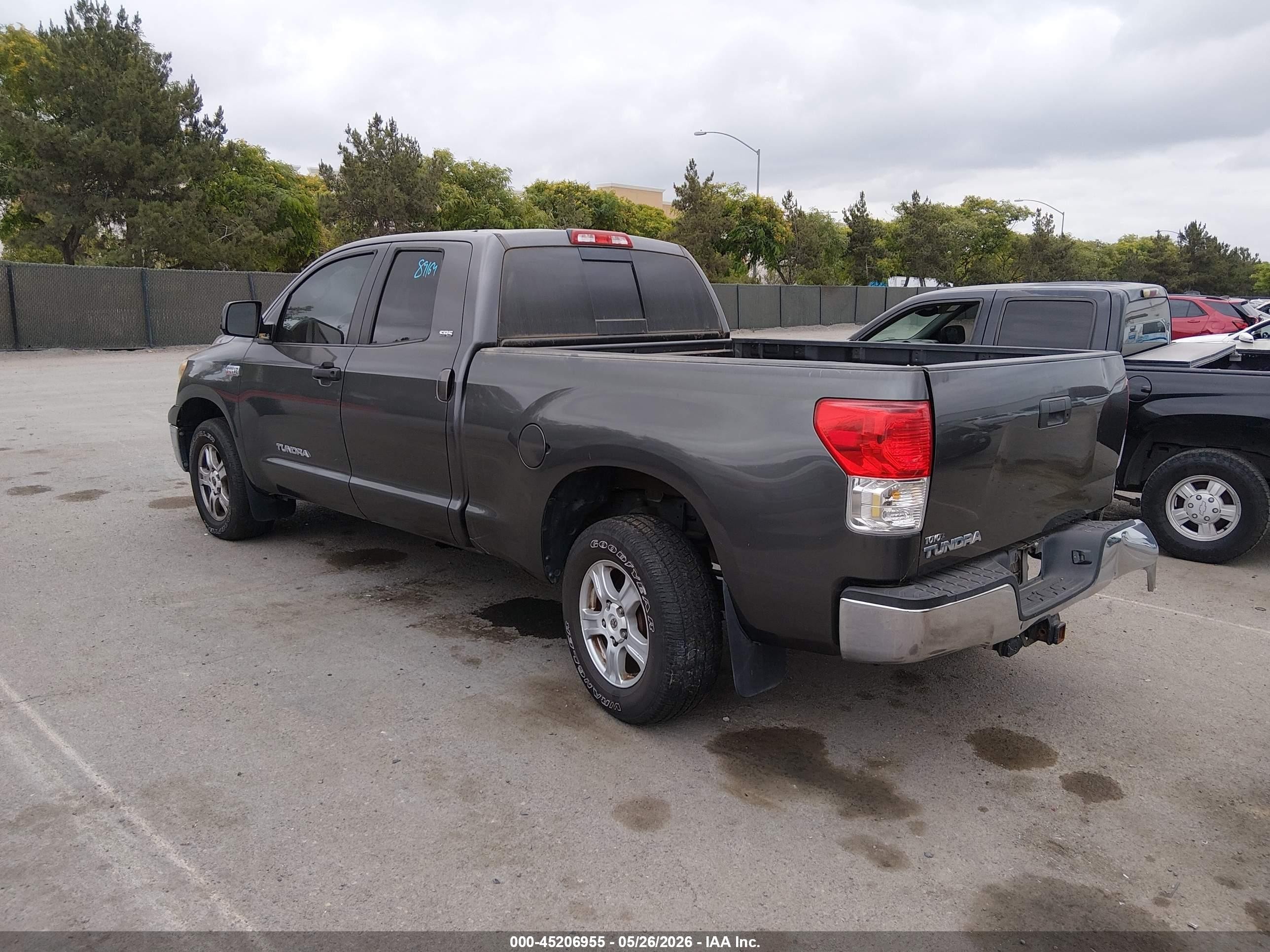 2011 Toyota Tundra Grade 5.7l V8 Gray vin: 5TFRY5F14BX104725