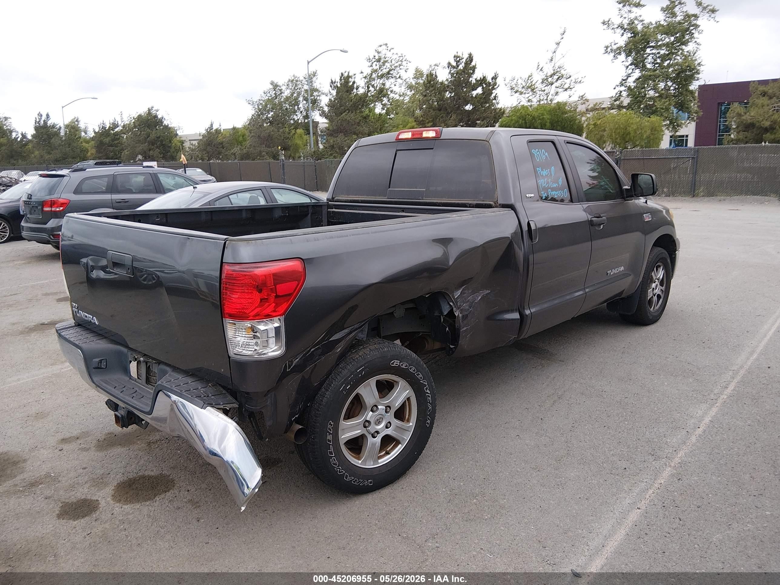 2011 Toyota Tundra Grade 5.7l V8 Gray vin: 5TFRY5F14BX104725