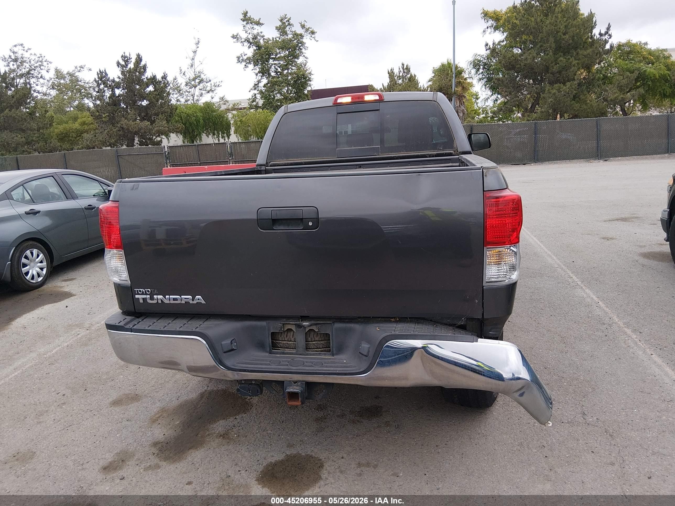 2011 Toyota Tundra Grade 5.7l V8 Gray vin: 5TFRY5F14BX104725