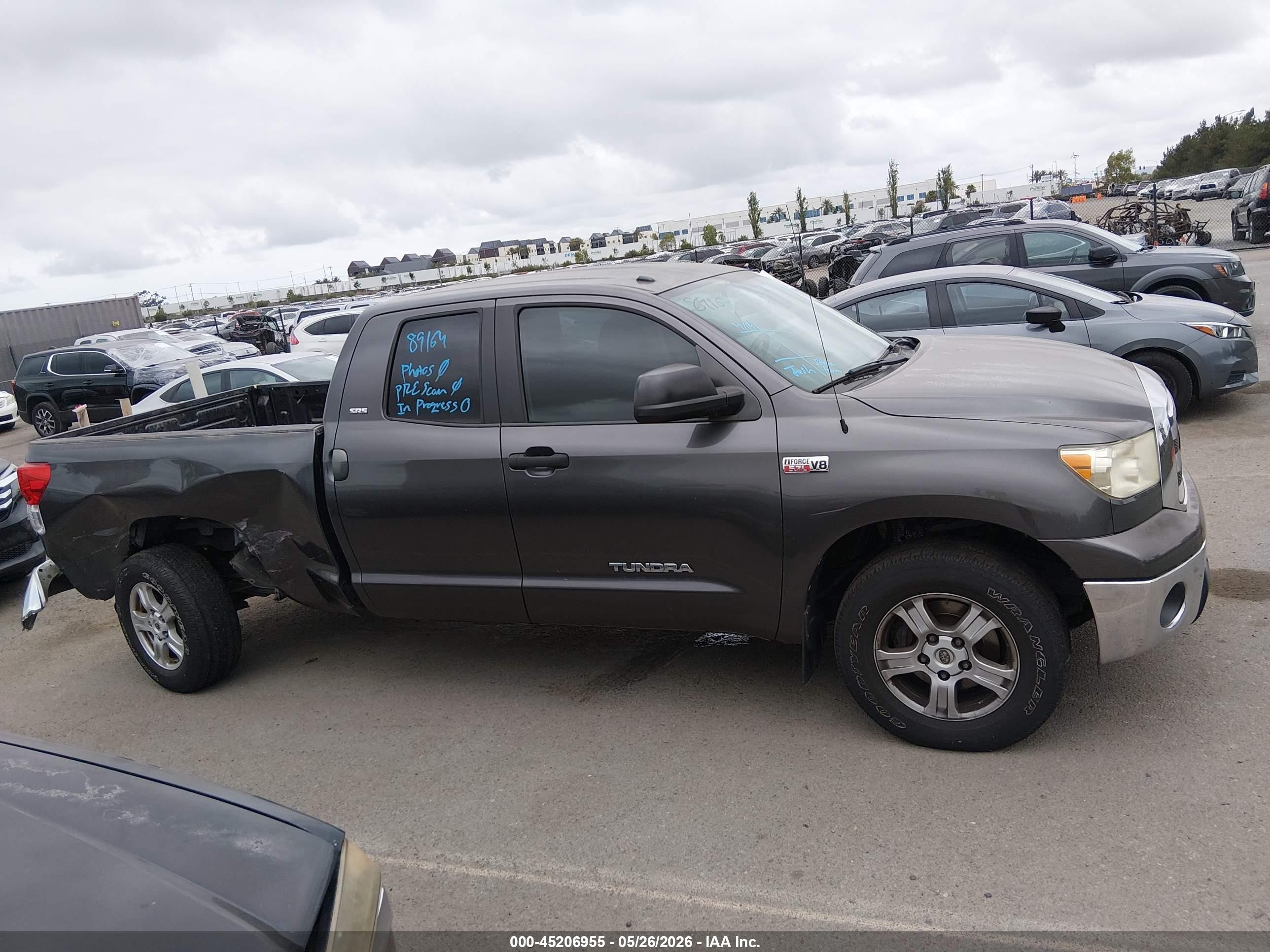 2011 Toyota Tundra Grade 5.7l V8 Gray vin: 5TFRY5F14BX104725