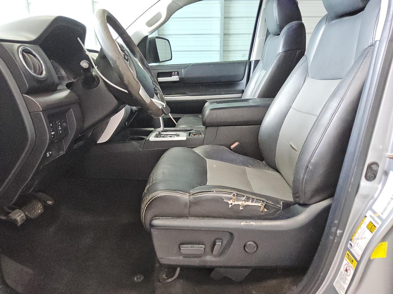 2014 Toyota Tundra Sr5 Silver vin: 5TFRY5F14EX157123 Damage: Left Front Seat, Torn, > 12 Inches