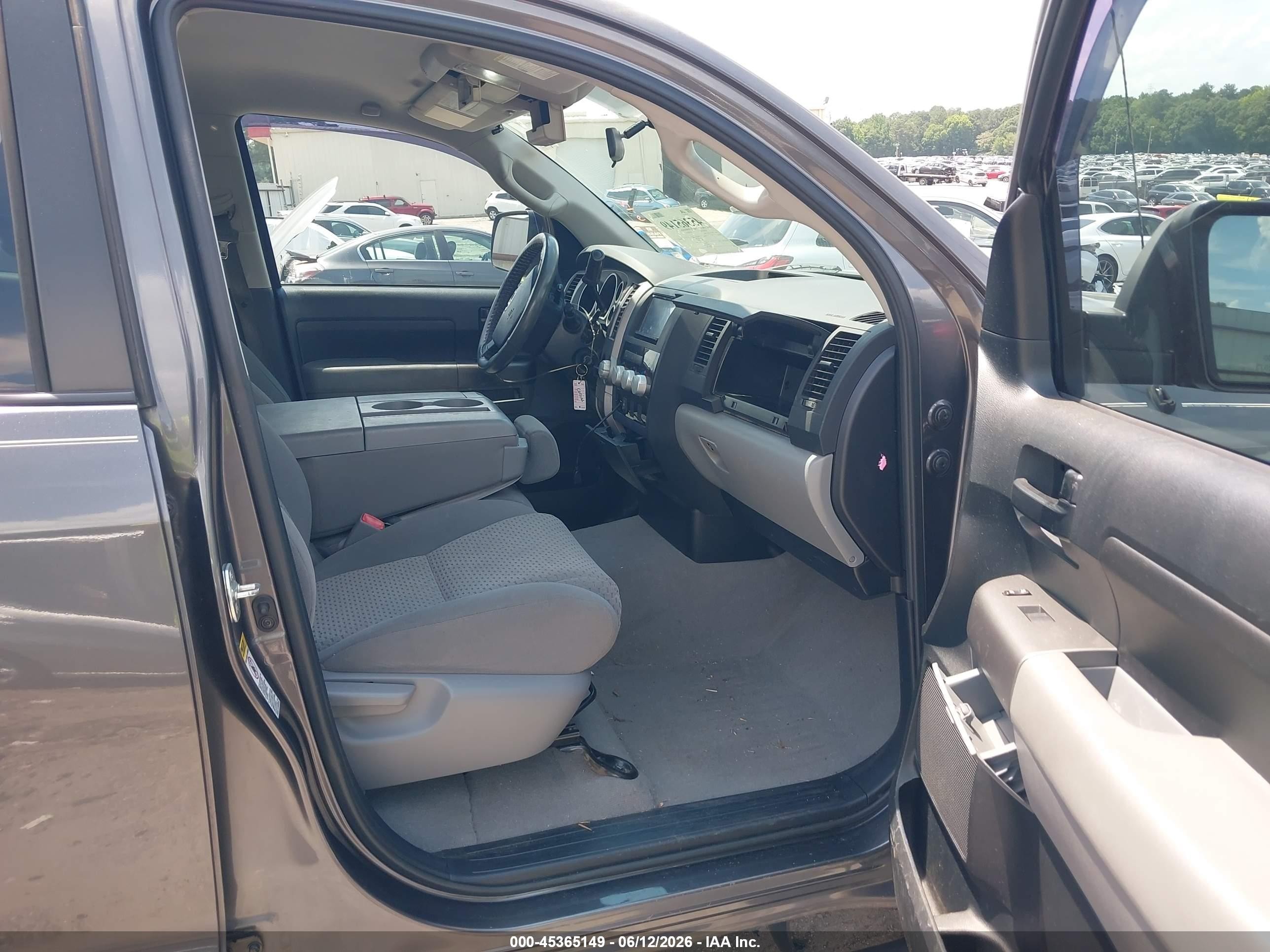 2011 Toyota Tundra Grade 5.7l V8 Gray vin: 5TFRY5F15BX115443