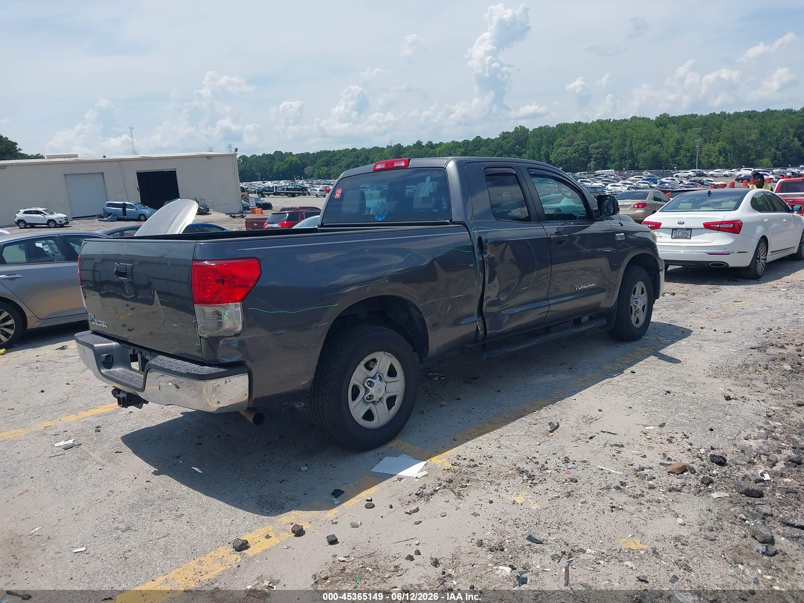 2011 Toyota Tundra Grade 5.7l V8 Gray vin: 5TFRY5F15BX115443