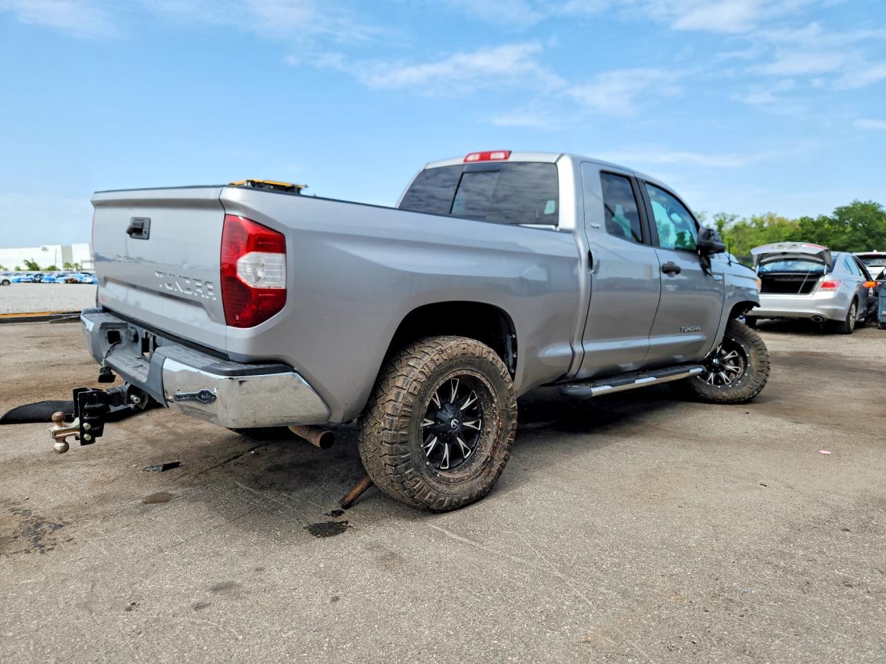 2015 Toyota Tundra Sr5 Silver vin: 5TFRY5F15FX179486