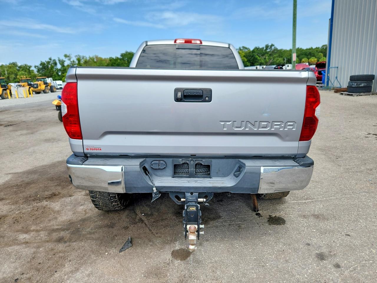2015 Toyota Tundra Sr5 Silver vin: 5TFRY5F15FX179486