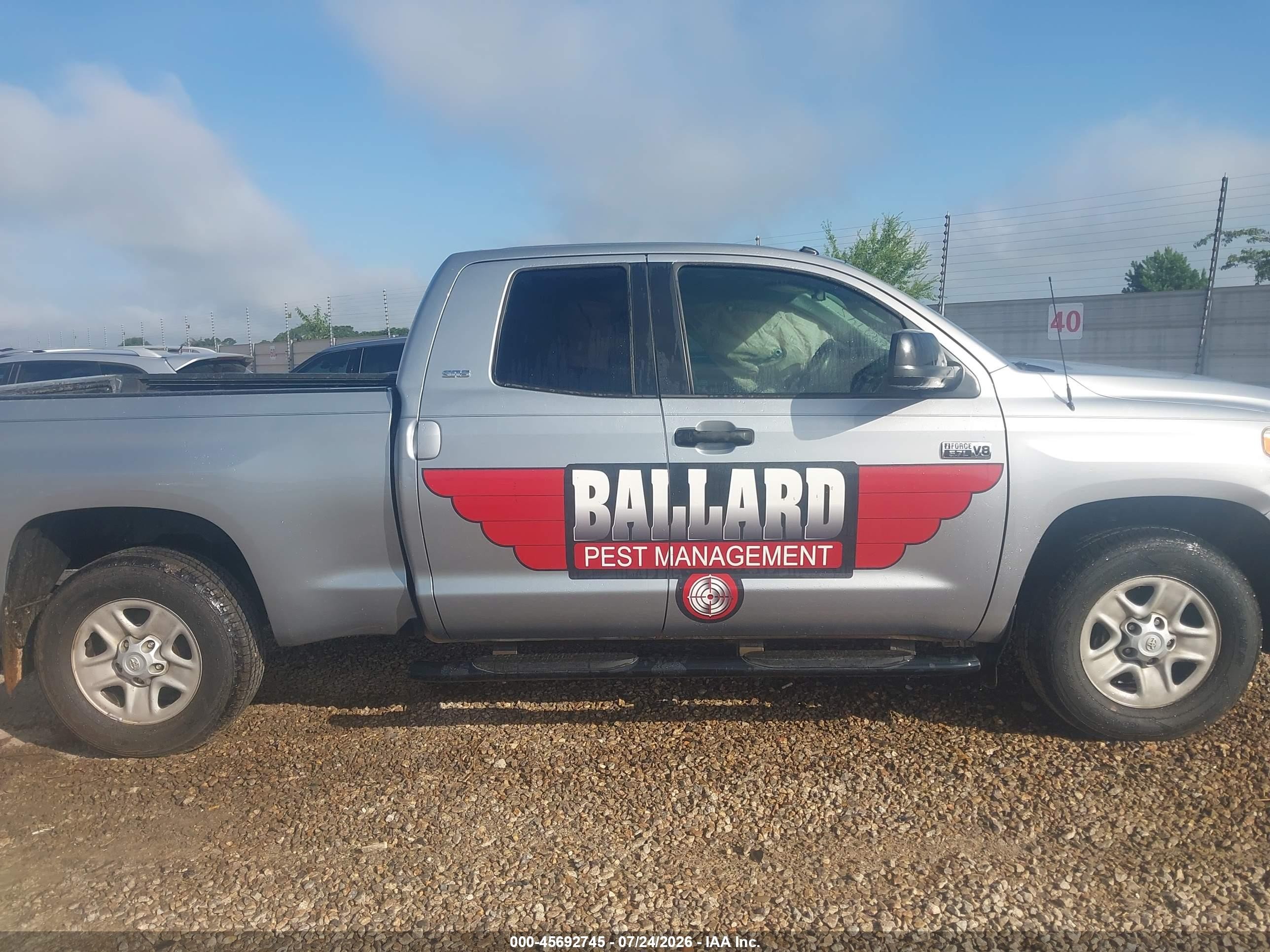2015 Toyota Tundra Sr5 5.7l V8 Gray vin: 5TFRY5F15FX189421