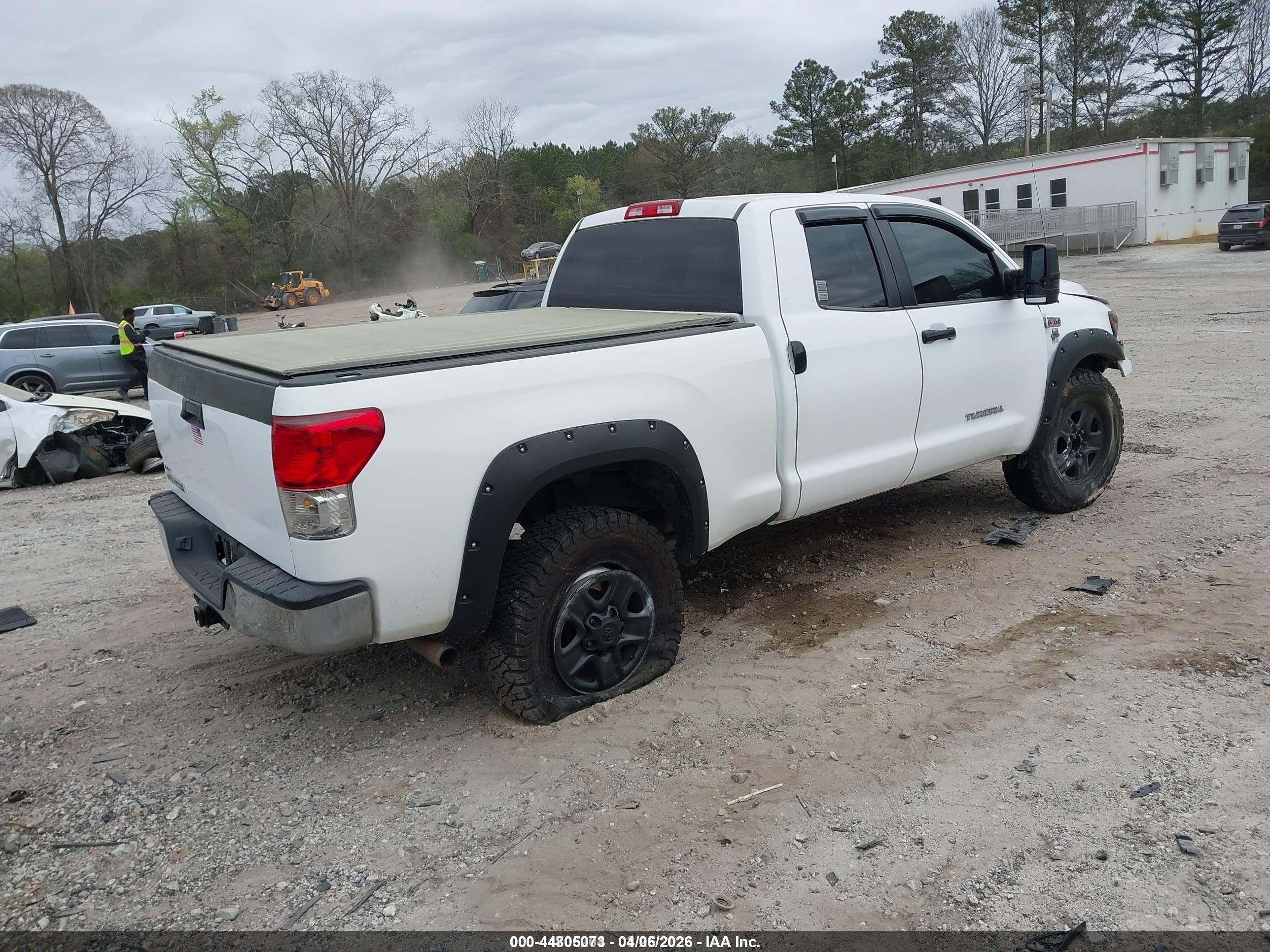 2010 Toyota Tundra Grade 5.7l V8 Белый vin: 5TFRY5F16AX083083