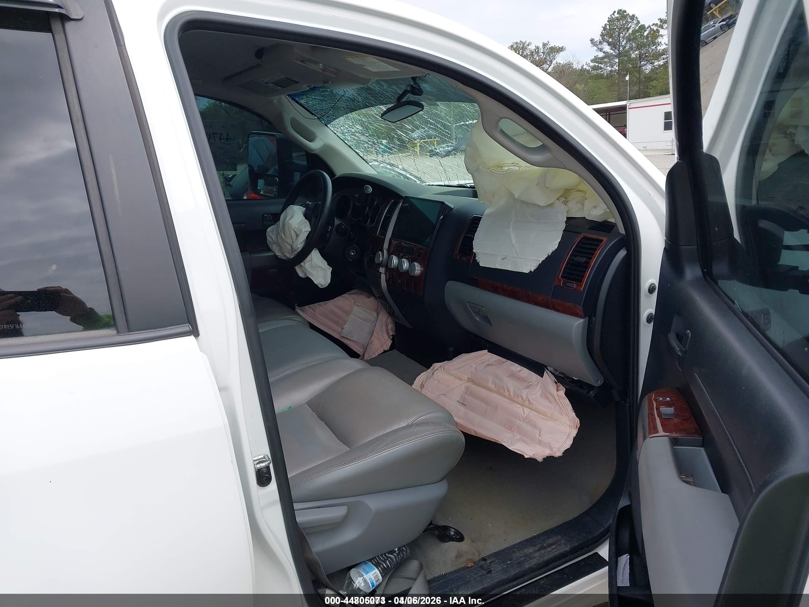 2010 Toyota Tundra Grade 5.7l V8 Белый vin: 5TFRY5F16AX083083
