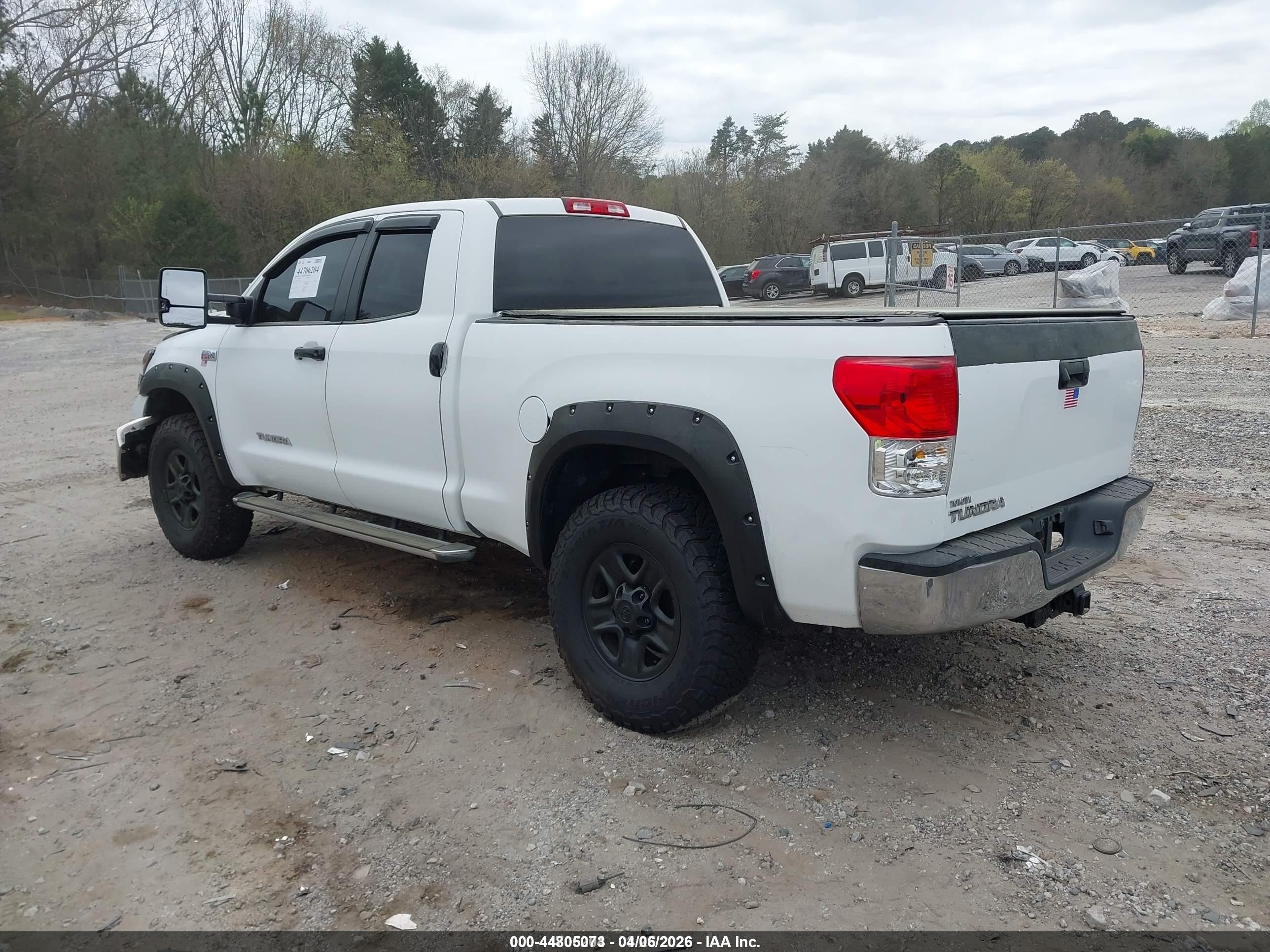 2010 Toyota Tundra Grade 5.7l V8 Белый vin: 5TFRY5F16AX083083