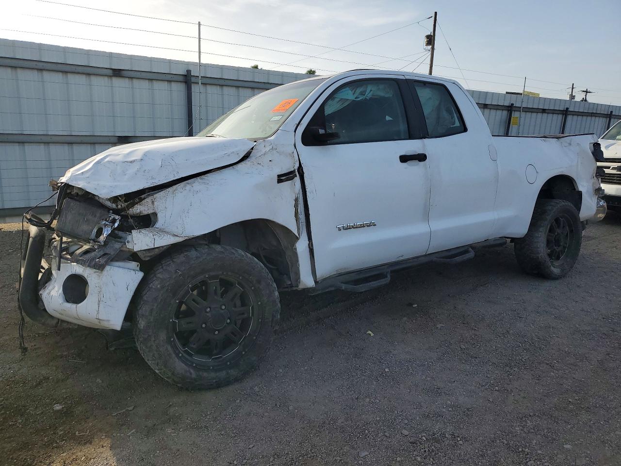 2011 Toyota Tundra Double Cab Sr5 White vin: 5TFRY5F16BX104726