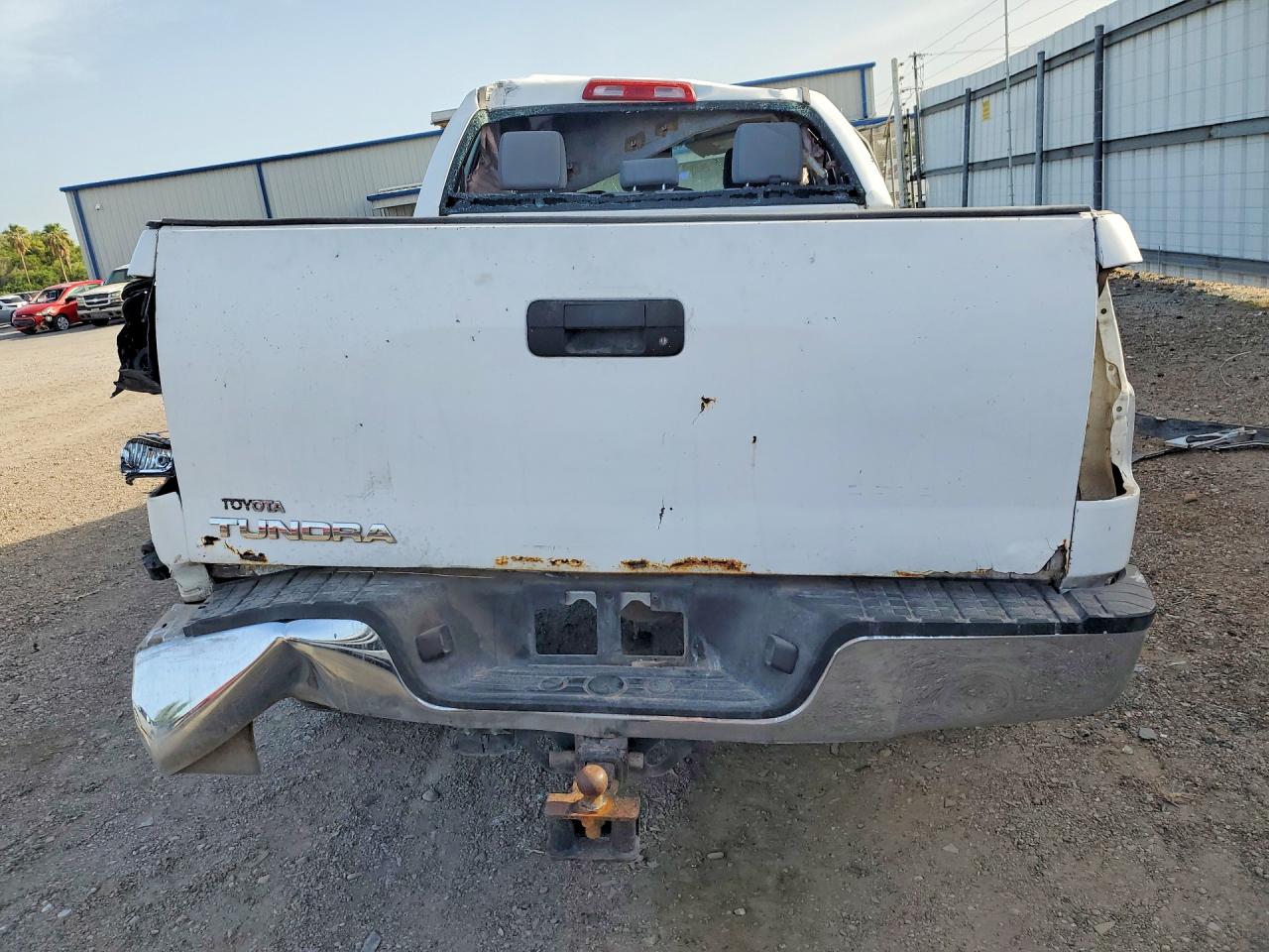 2011 Toyota Tundra Double Cab Sr5 White vin: 5TFRY5F16BX104726