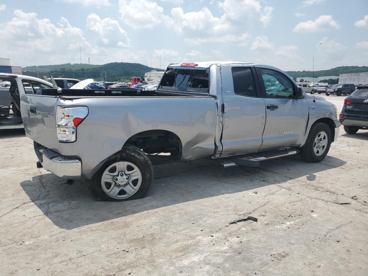 2012 Toyota Tundra Double Cab Sr5 Серебряный vin: 5TFRY5F16CX119065
