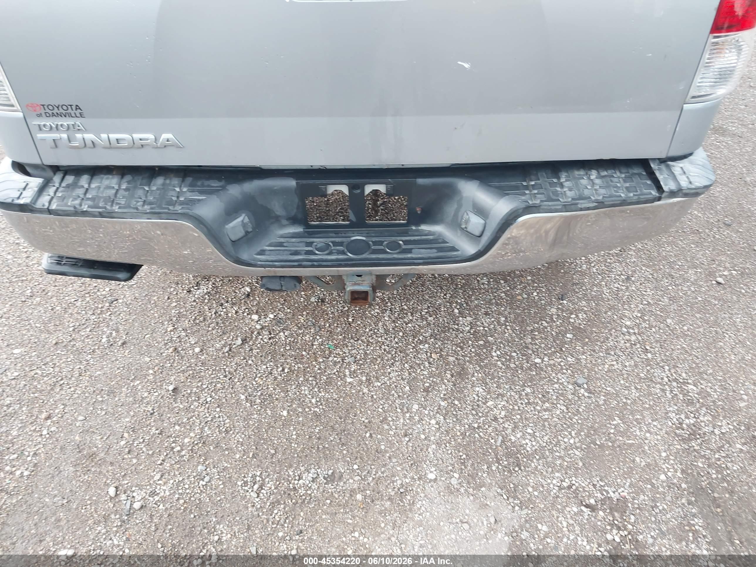 2013 Toyota Tundra Grade 5.7l V8 Silver vin: 5TFRY5F16DX142458