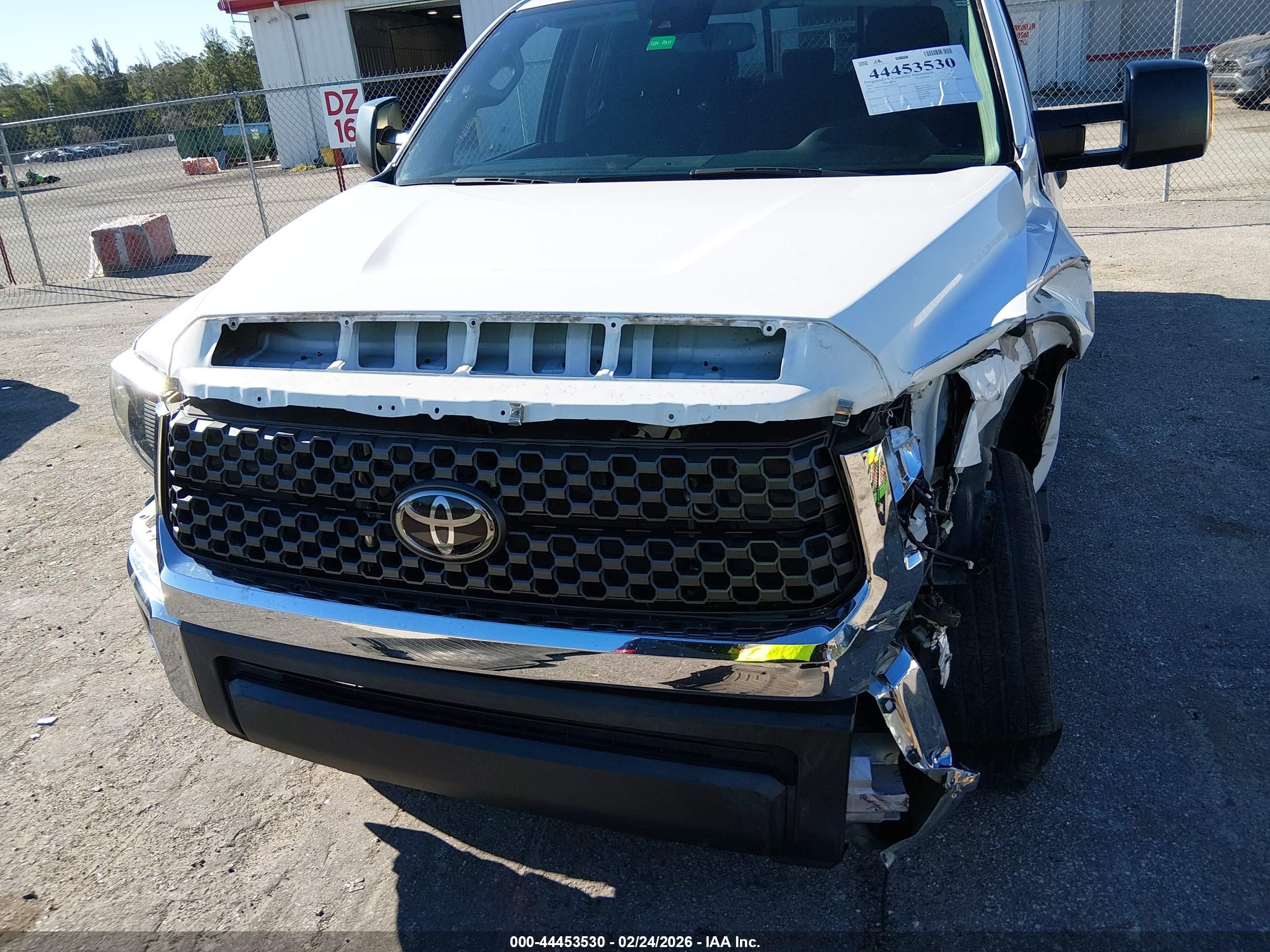 2021 Toyota Tundra Sr5 White vin: 5TFRY5F16MX285393