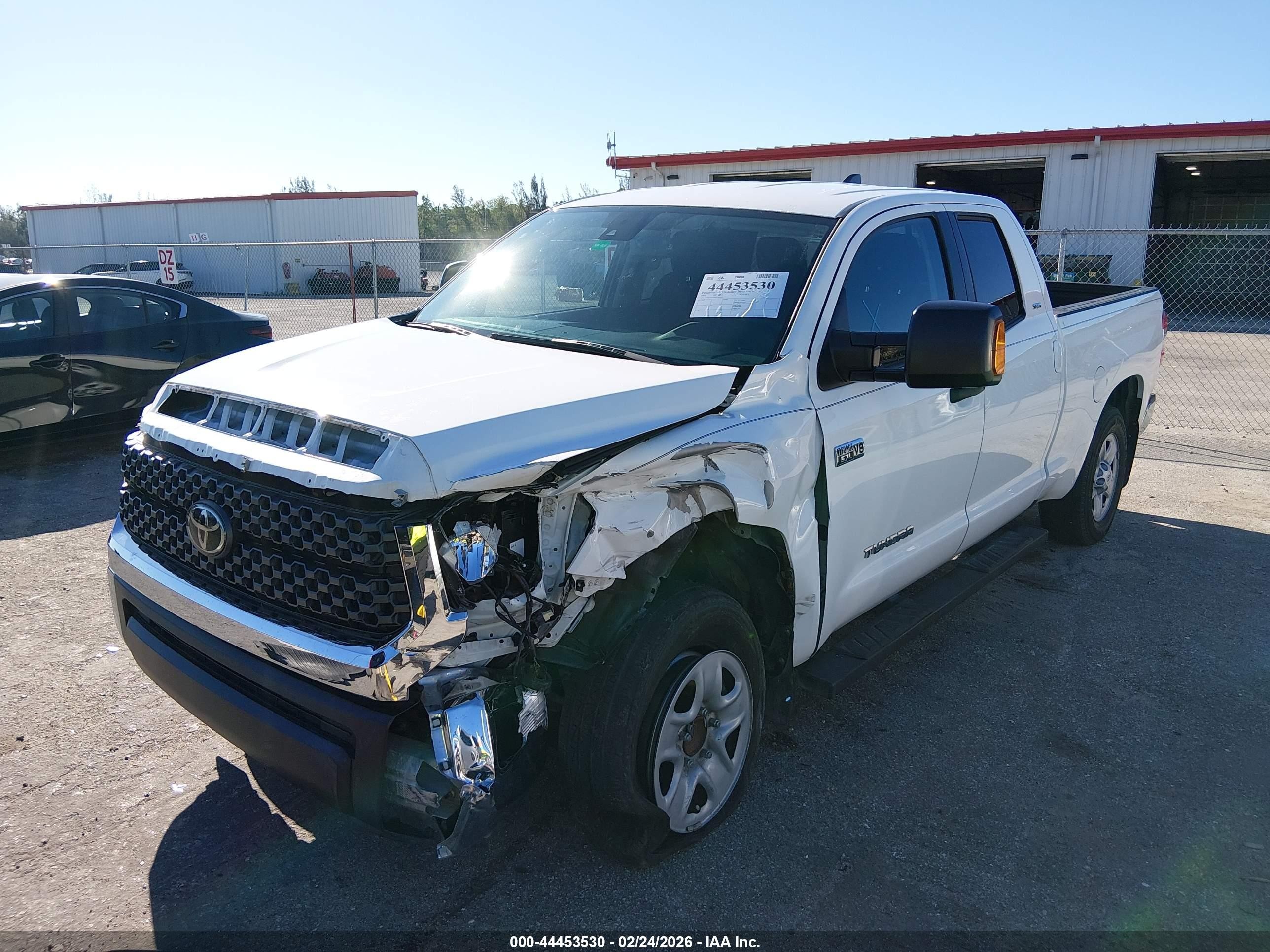 2021 Toyota Tundra Sr5 White vin: 5TFRY5F16MX285393