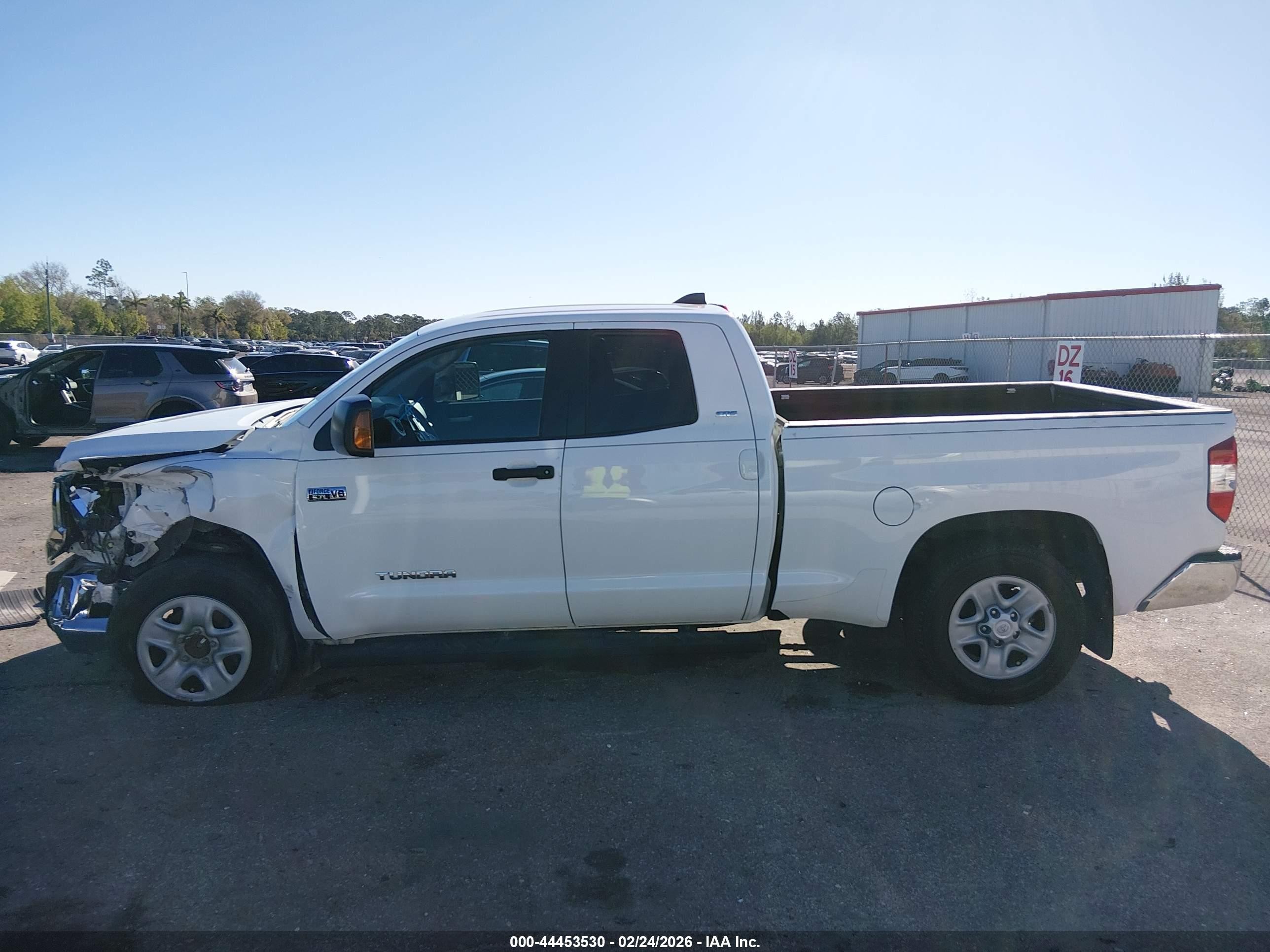 2021 Toyota Tundra Sr5 White vin: 5TFRY5F16MX285393