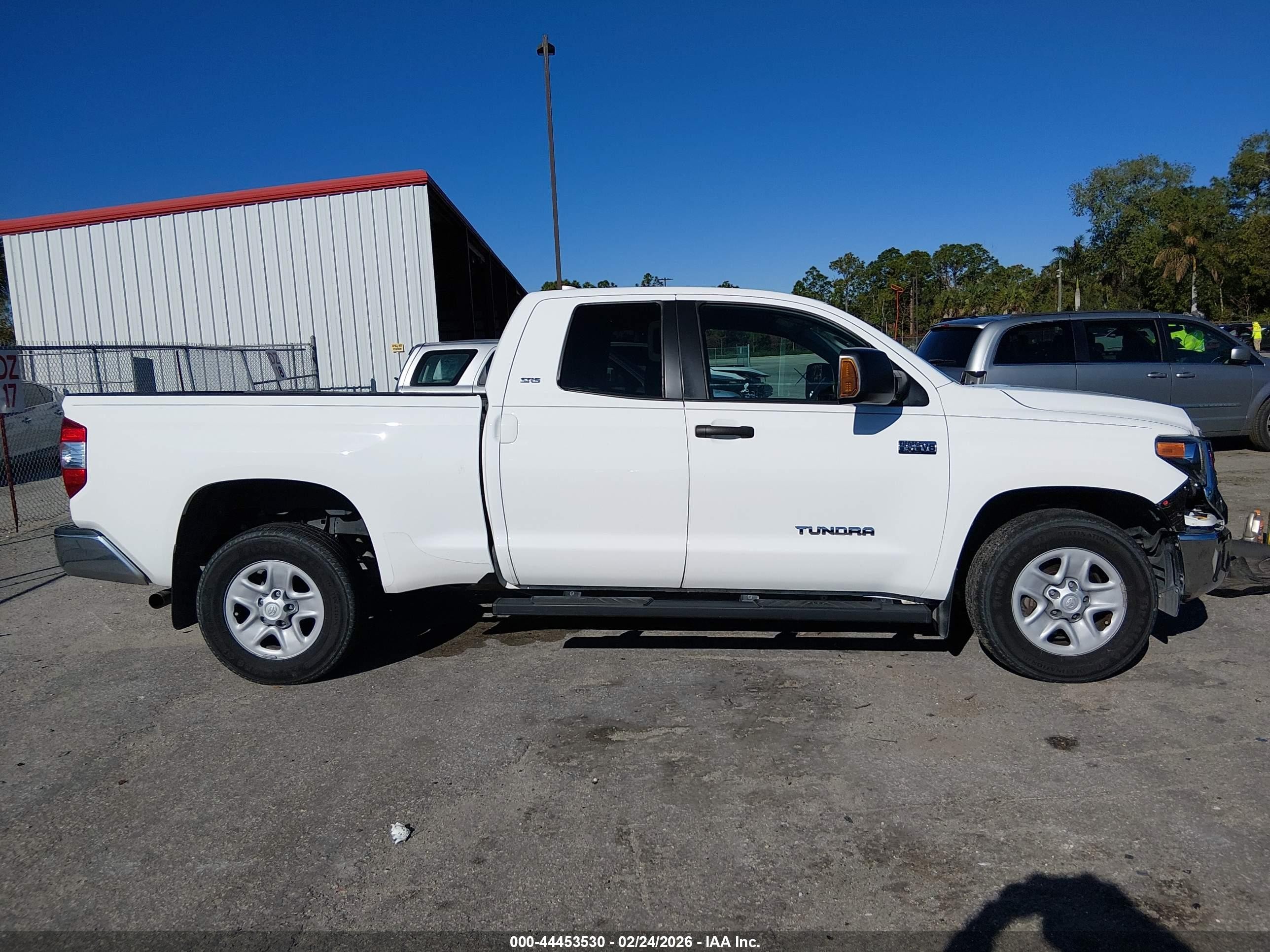 2021 Toyota Tundra Sr5 White vin: 5TFRY5F16MX285393
