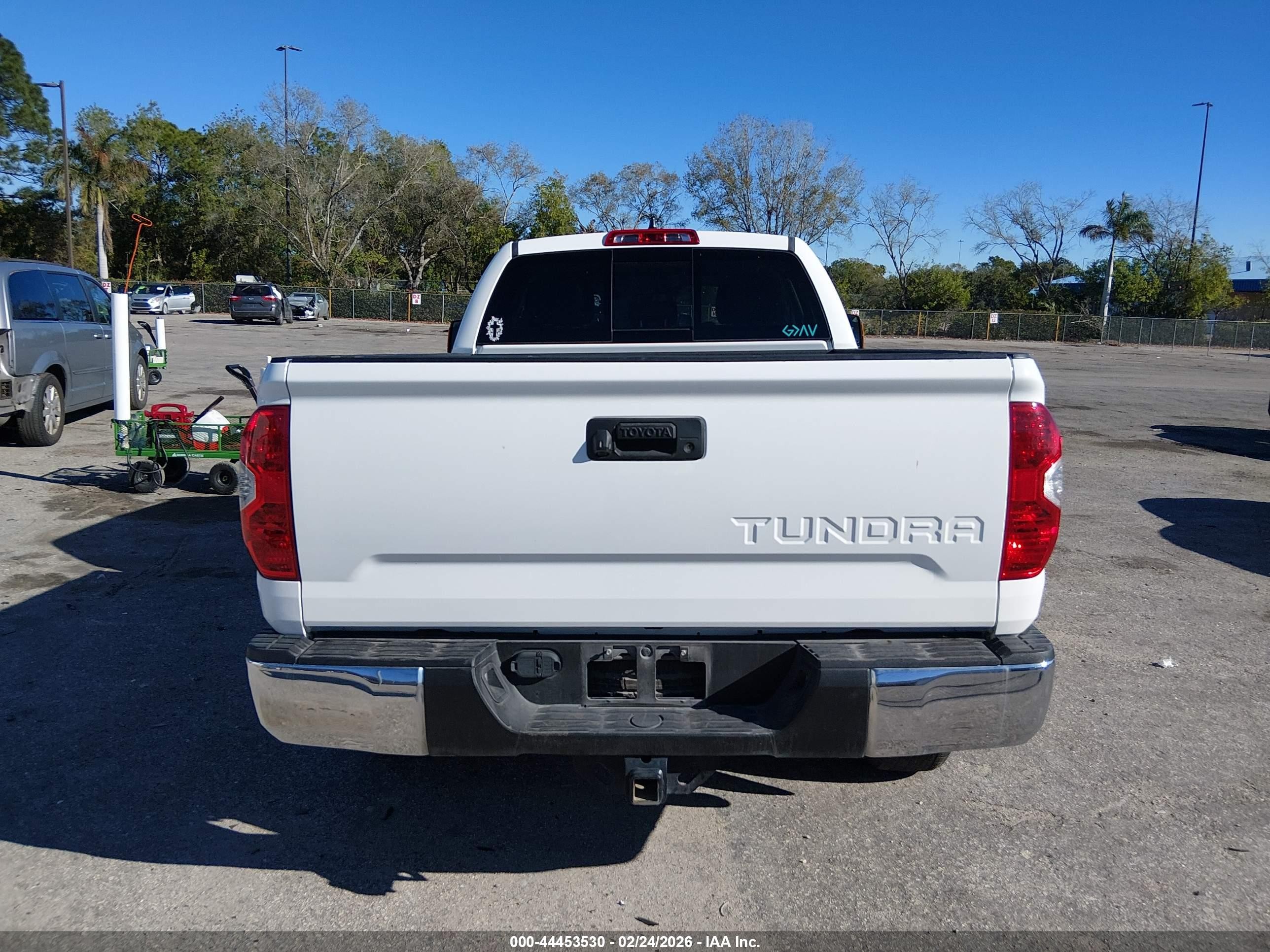 2021 Toyota Tundra Sr5 White vin: 5TFRY5F16MX285393