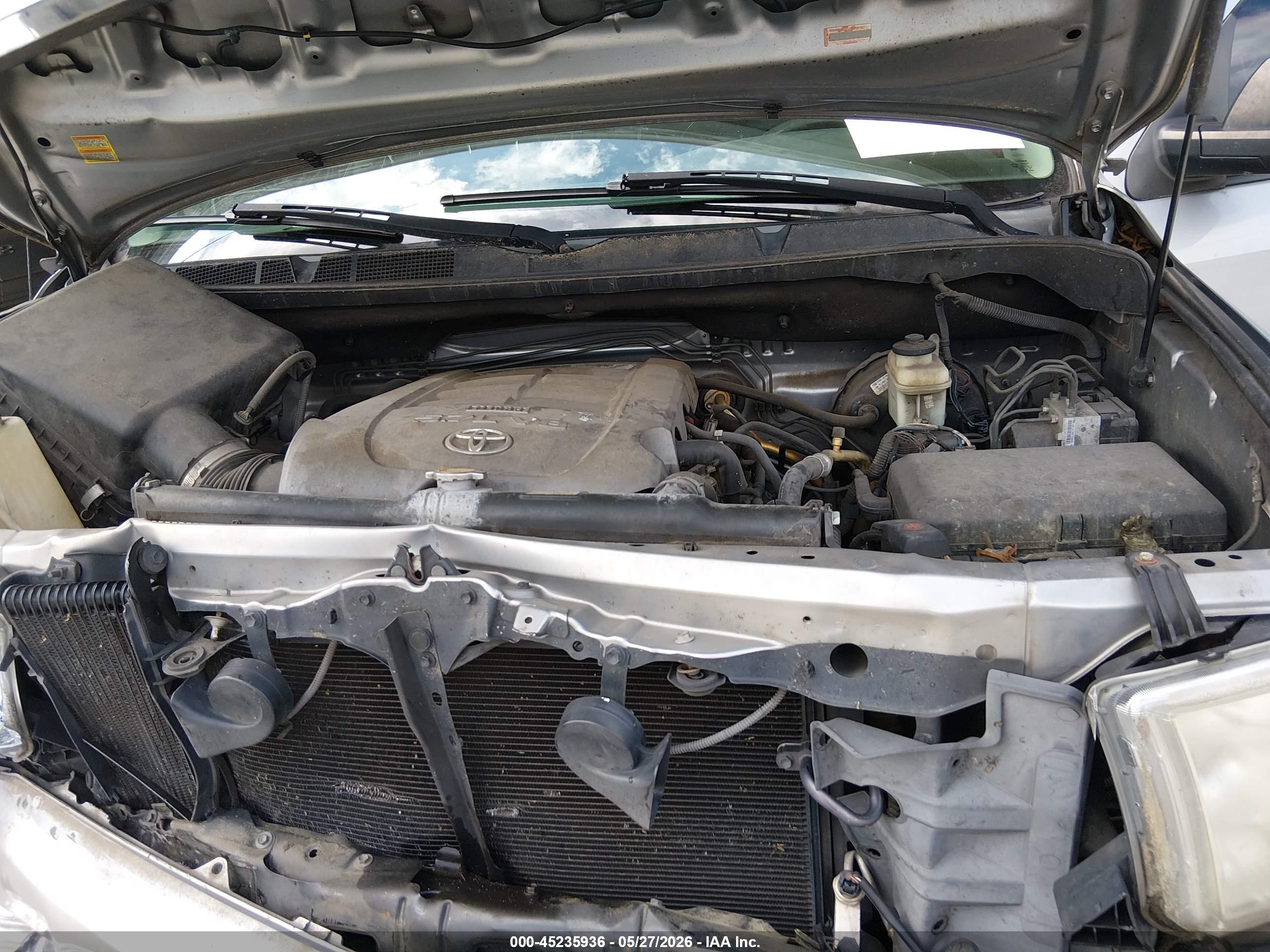 2010 Toyota Tundra Grade 5.7l V8 Silver vin: 5TFRY5F17AX078118