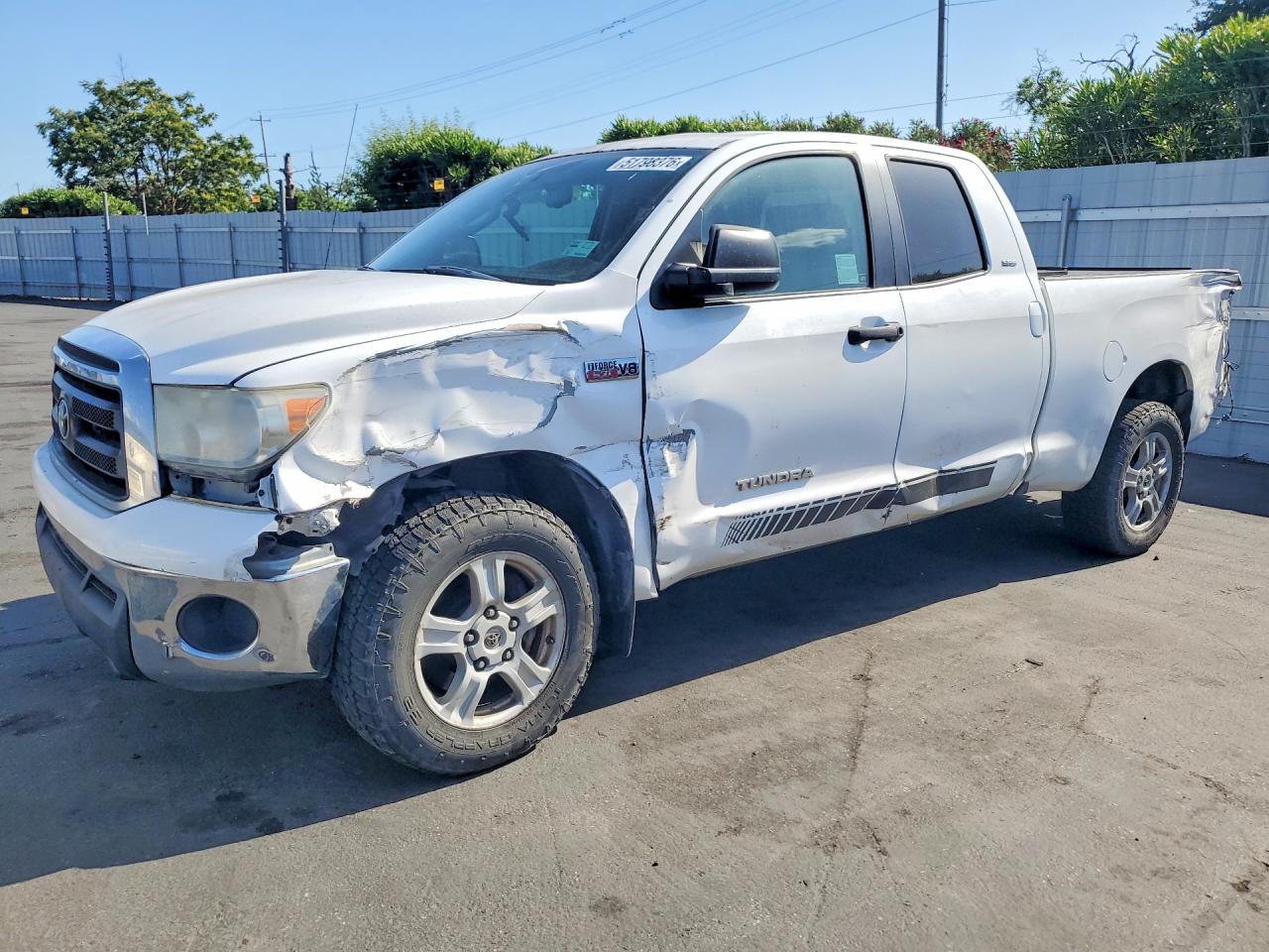 2011 Toyota Tundra Double Cab Sr5 White vin: 5TFRY5F17BX114519